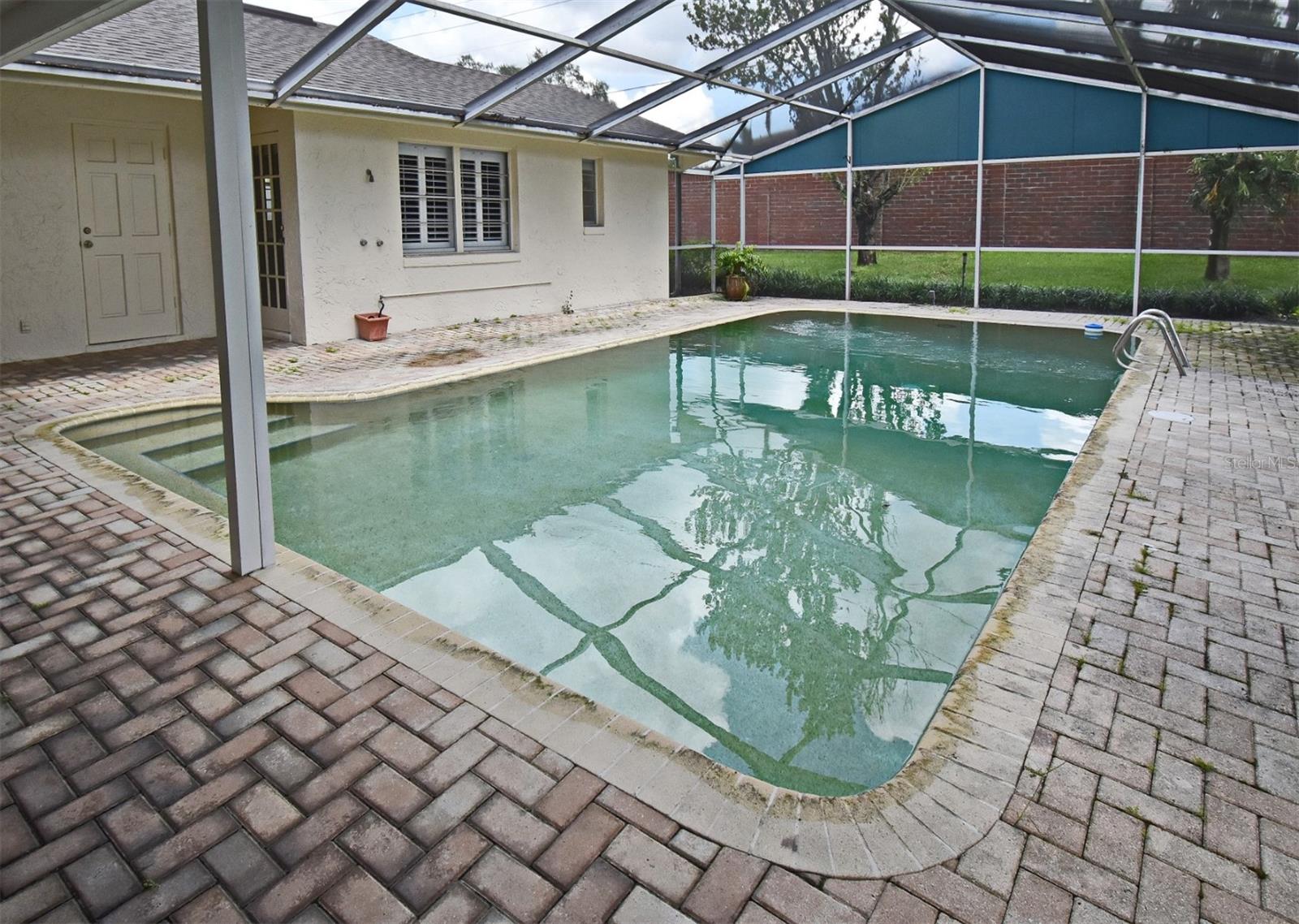 SPRING LAKE HILLS - Residential