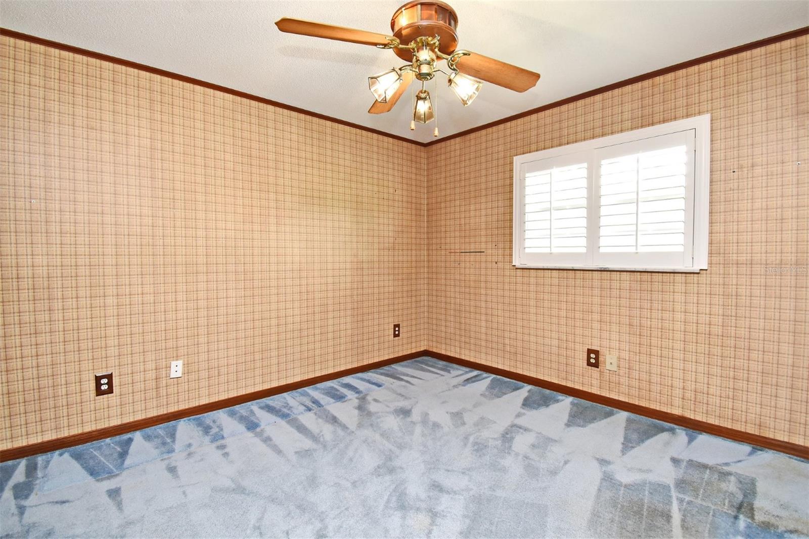 SPRING LAKE HILLS - Residential