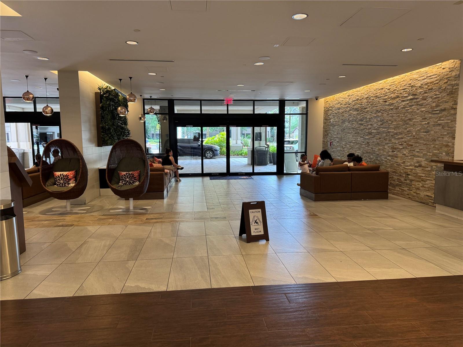 GROVE RESORT - Residential