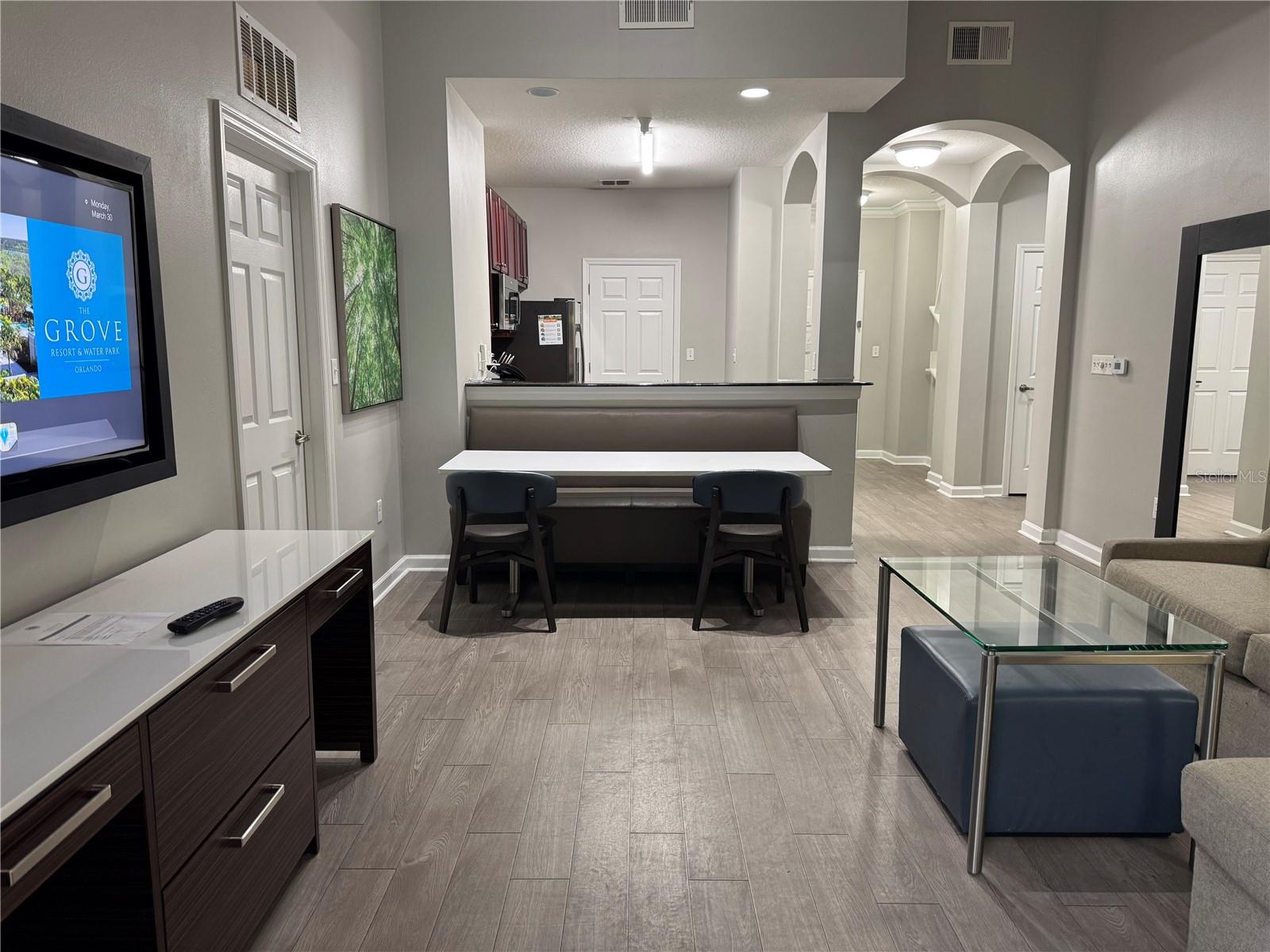 GROVE RESORT - Residential