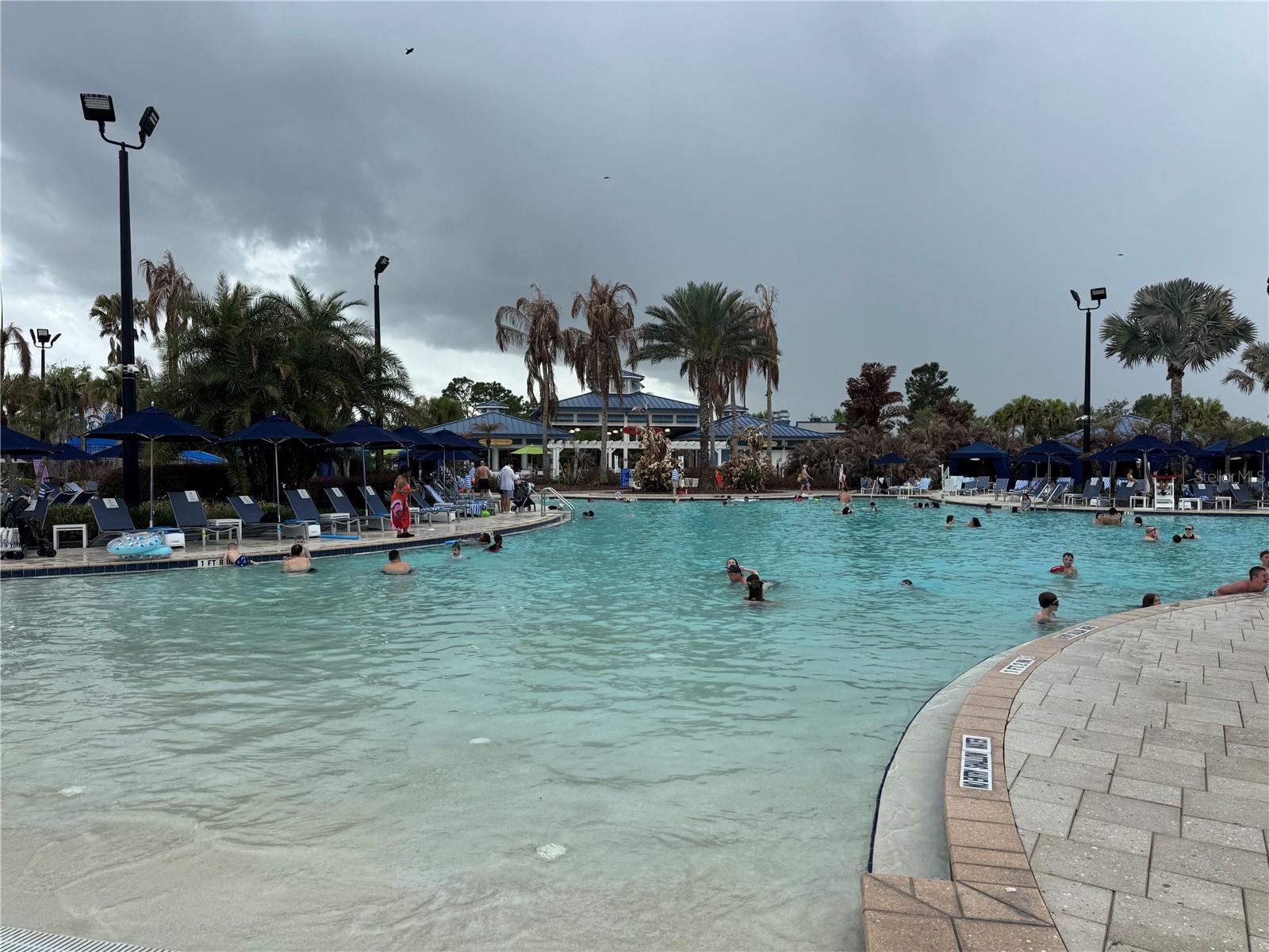 GROVE RESORT - Residential