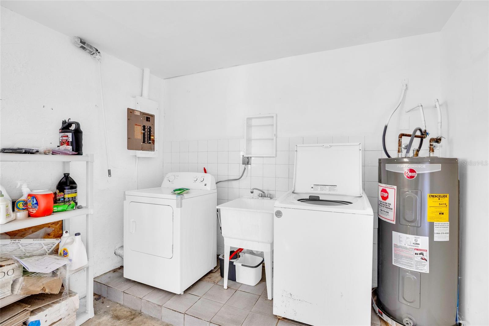 INDIAN RIVER HEIGHTS - Residential Lease