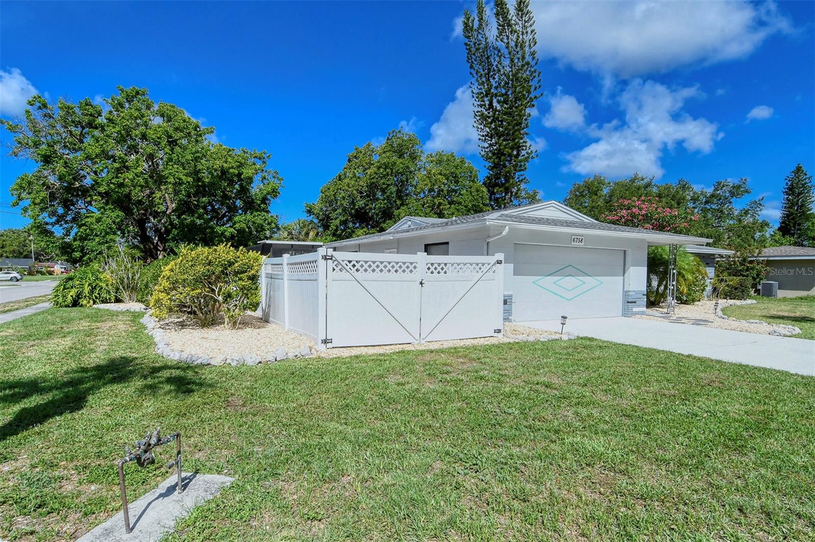 GULF GATE - Residential Lease