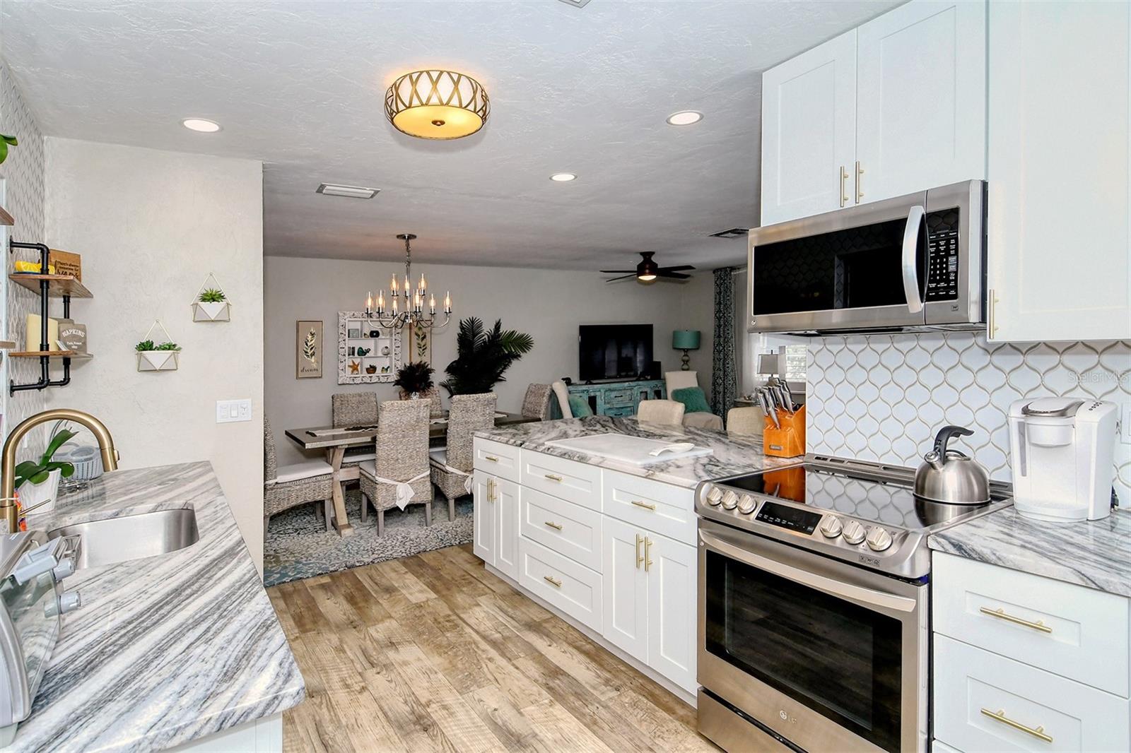 GULF GATE - Residential Lease