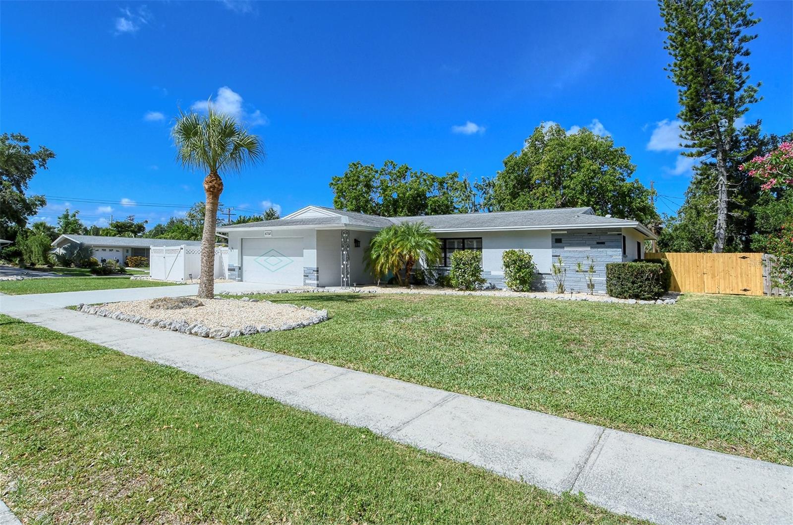 GULF GATE - Residential Lease