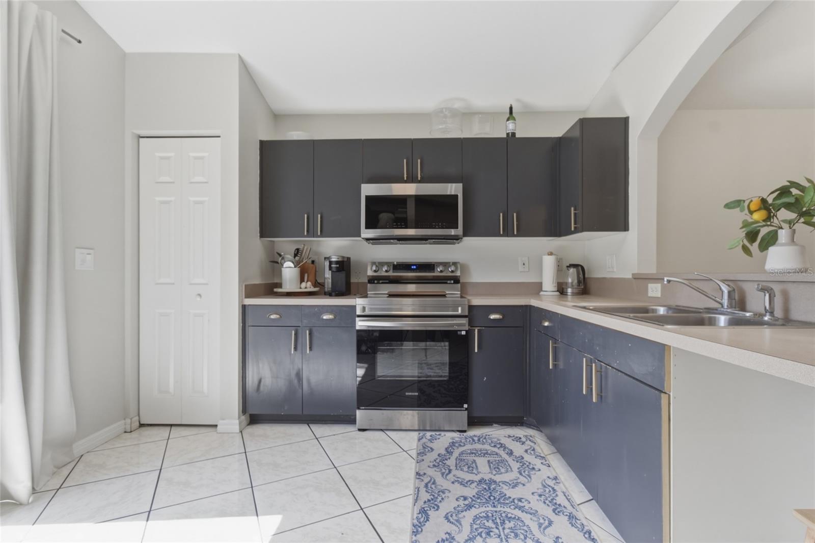 BAYVIEW TERRACE ROY SCOTTS - Residential