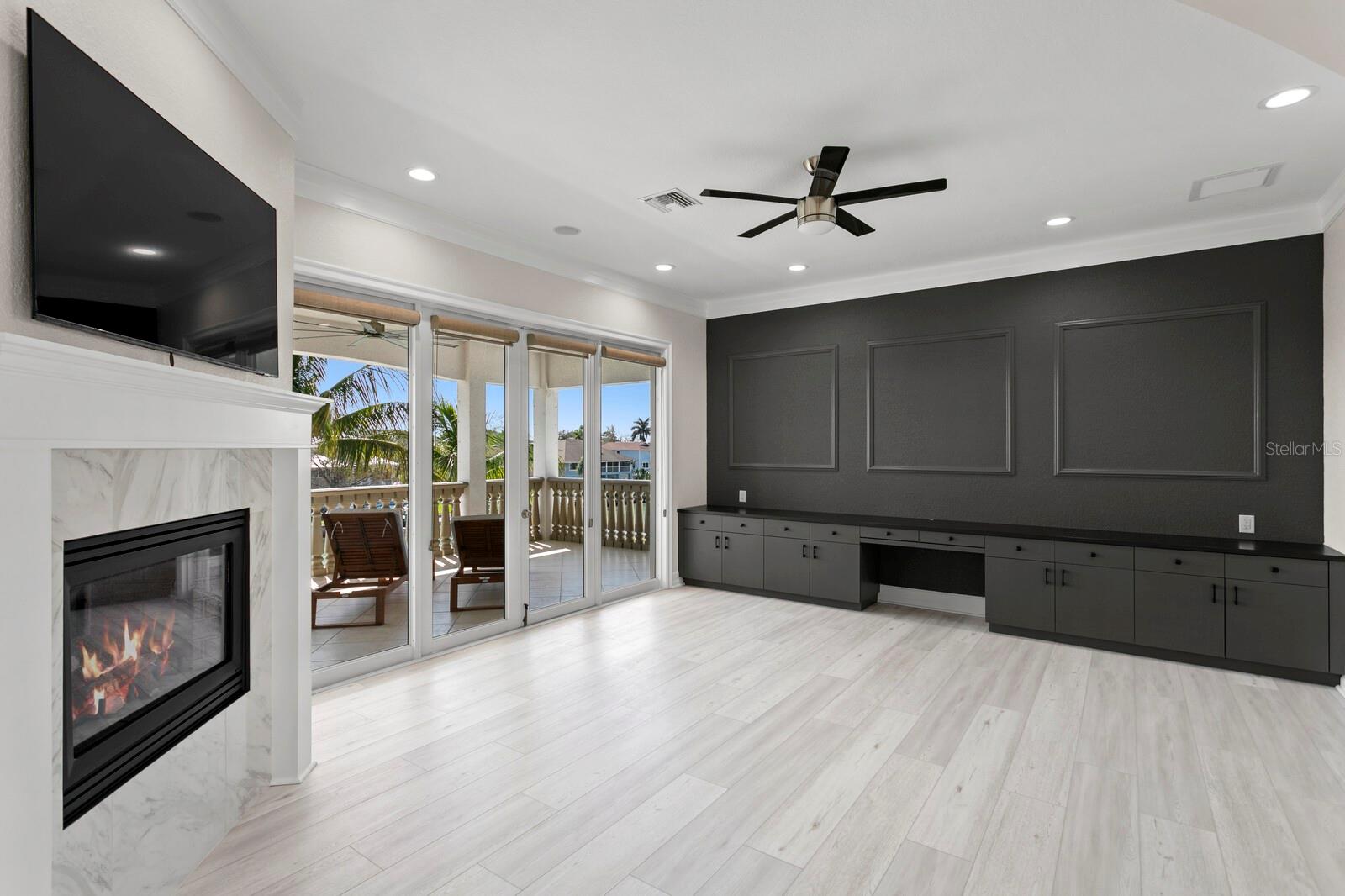 KIPPS COLONY ESTATES AT PASADENA YACHT/COUNTRY CL - Residential