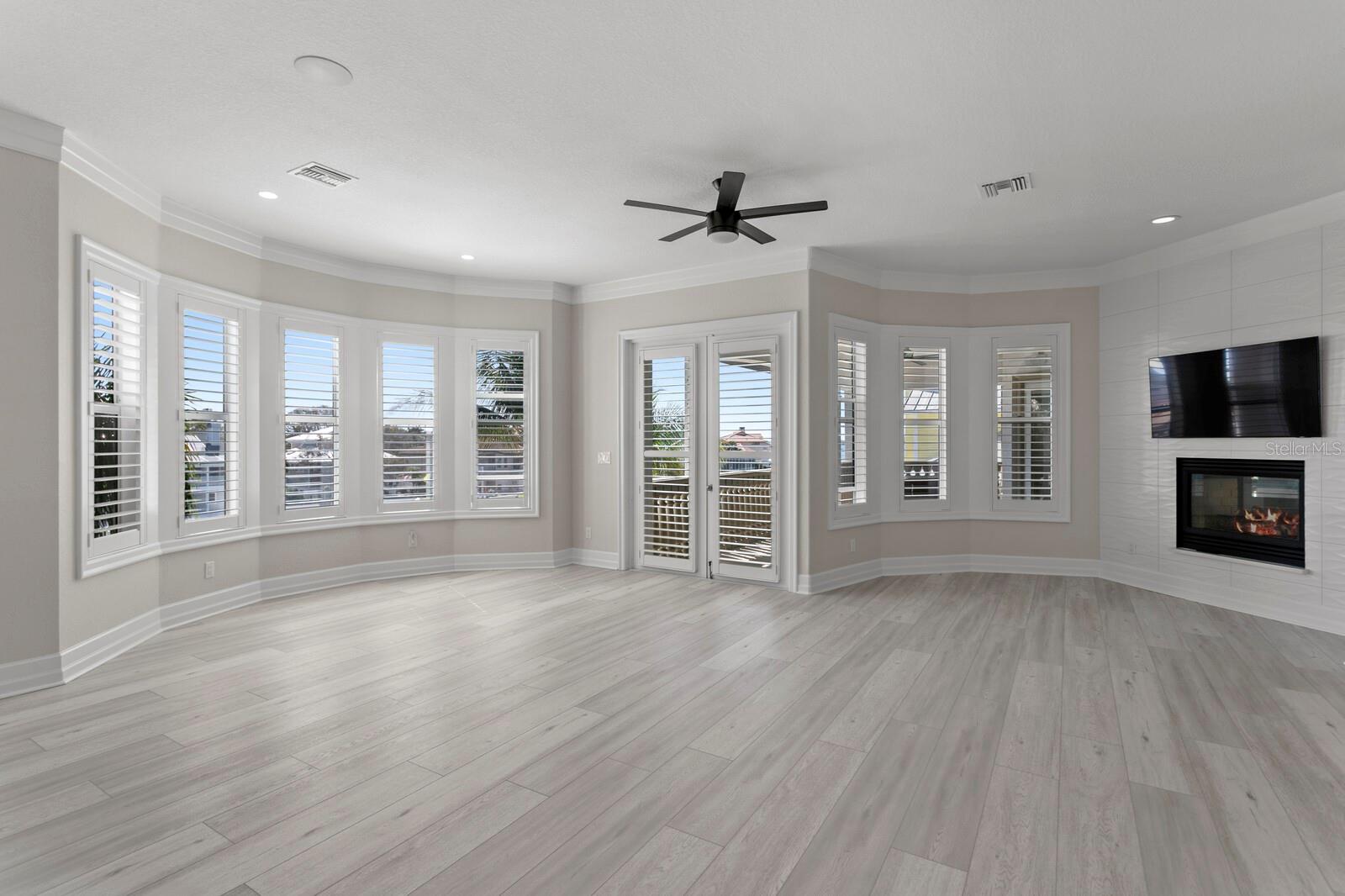 KIPPS COLONY ESTATES AT PASADENA YACHT/COUNTRY CL - Residential