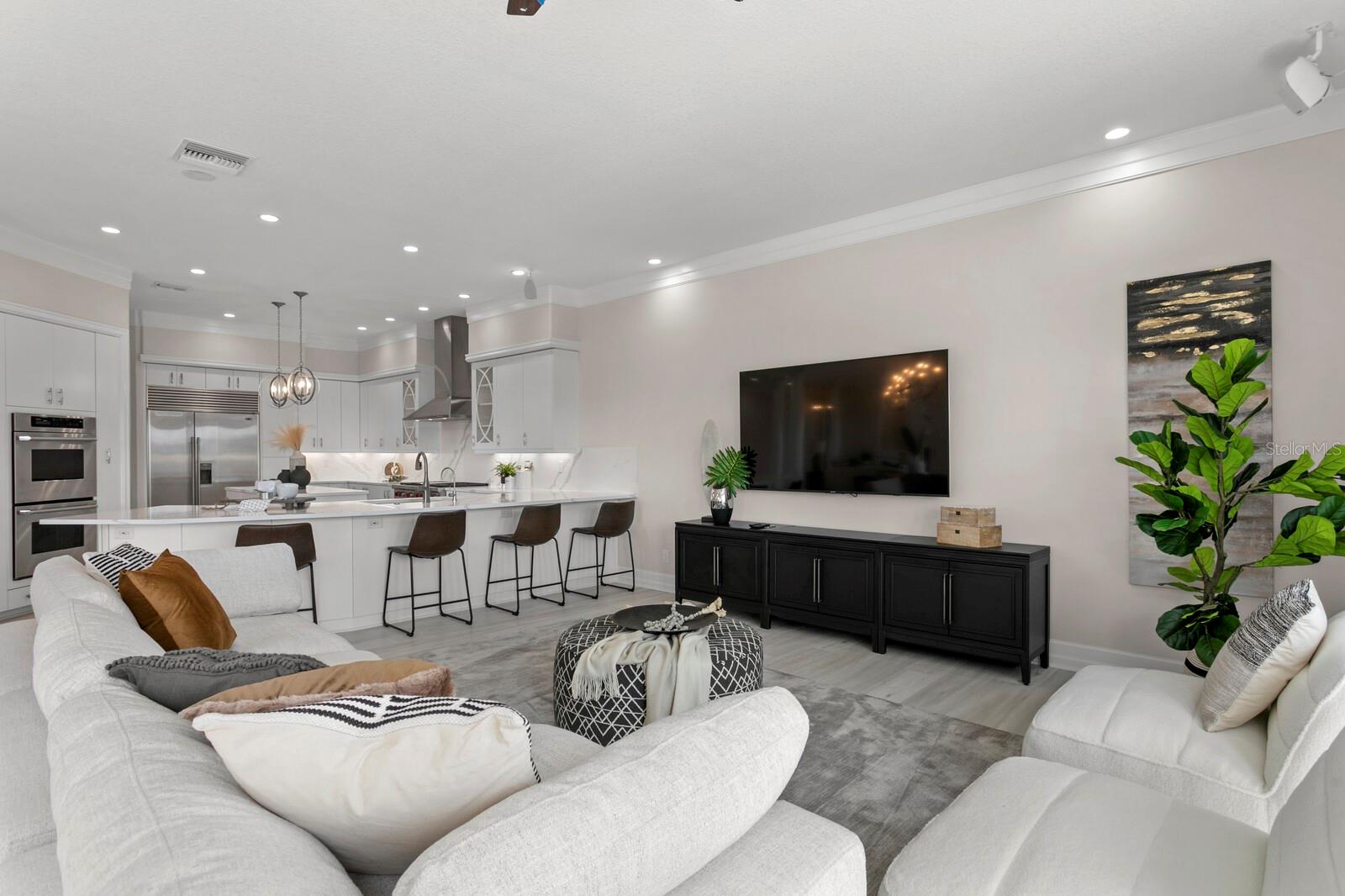 KIPPS COLONY ESTATES AT PASADENA YACHT/COUNTRY CL - Residential