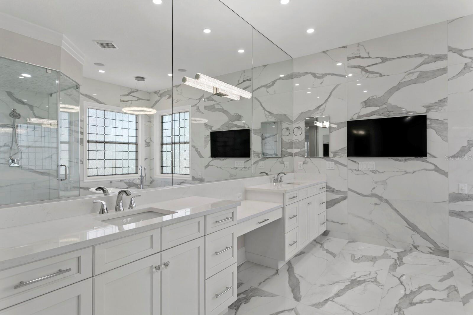 KIPPS COLONY ESTATES AT PASADENA YACHT/COUNTRY CL - Residential