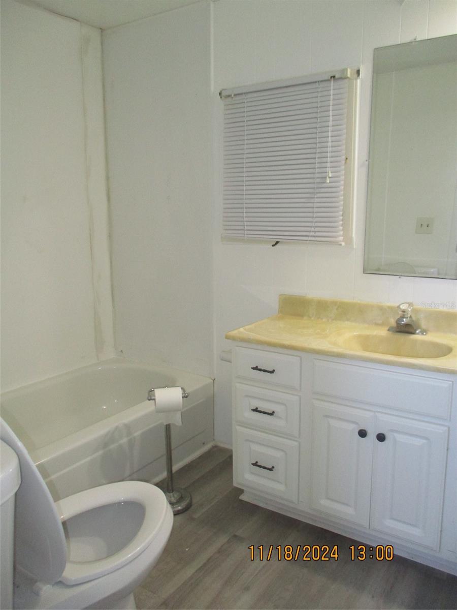 COMMONWEALTH MOBILE ESTATES ADD 01 - Residential