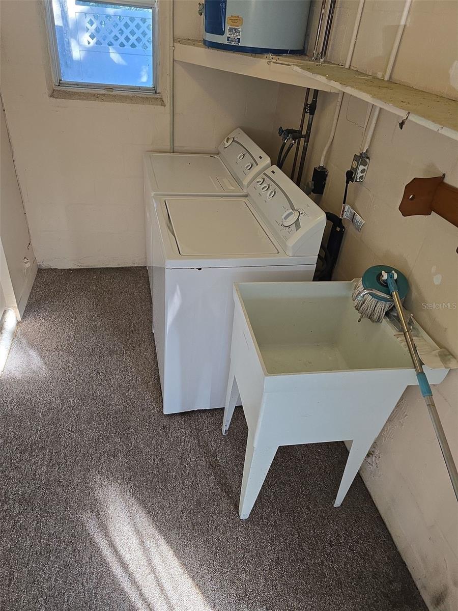 HEATHER THE - Residential Lease