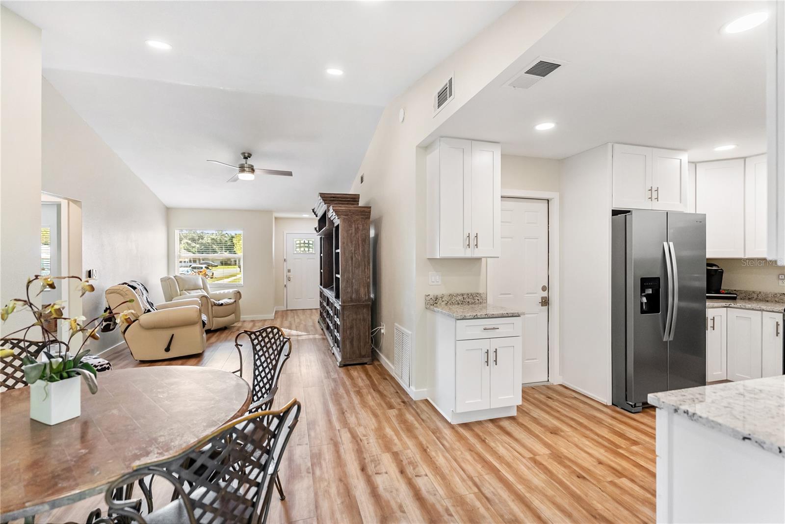 SPRING OAKS - Residential