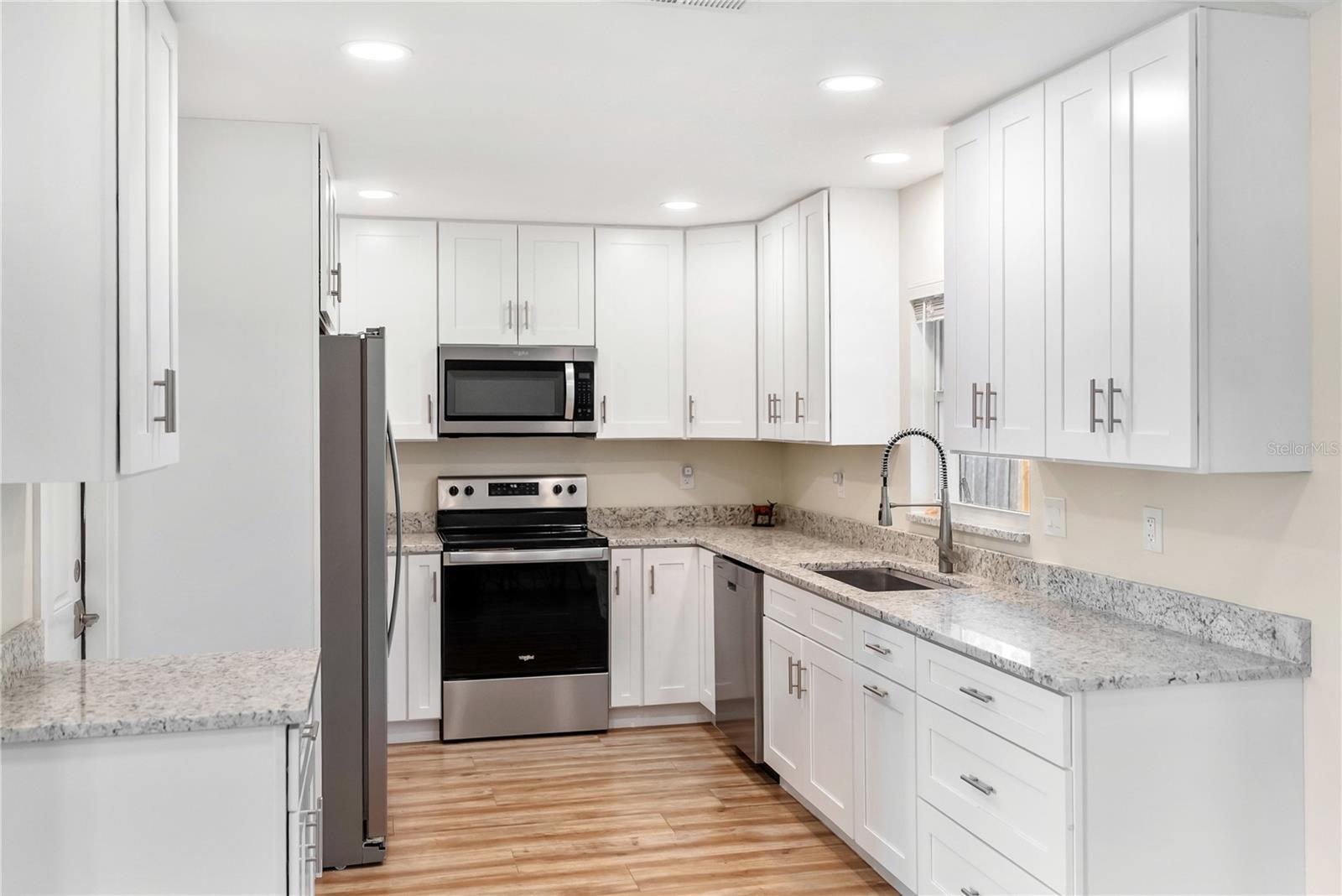 SPRING OAKS - Residential