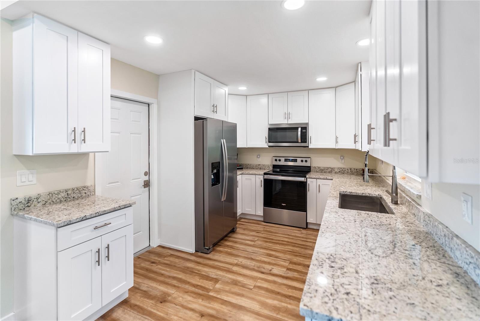 SPRING OAKS - Residential