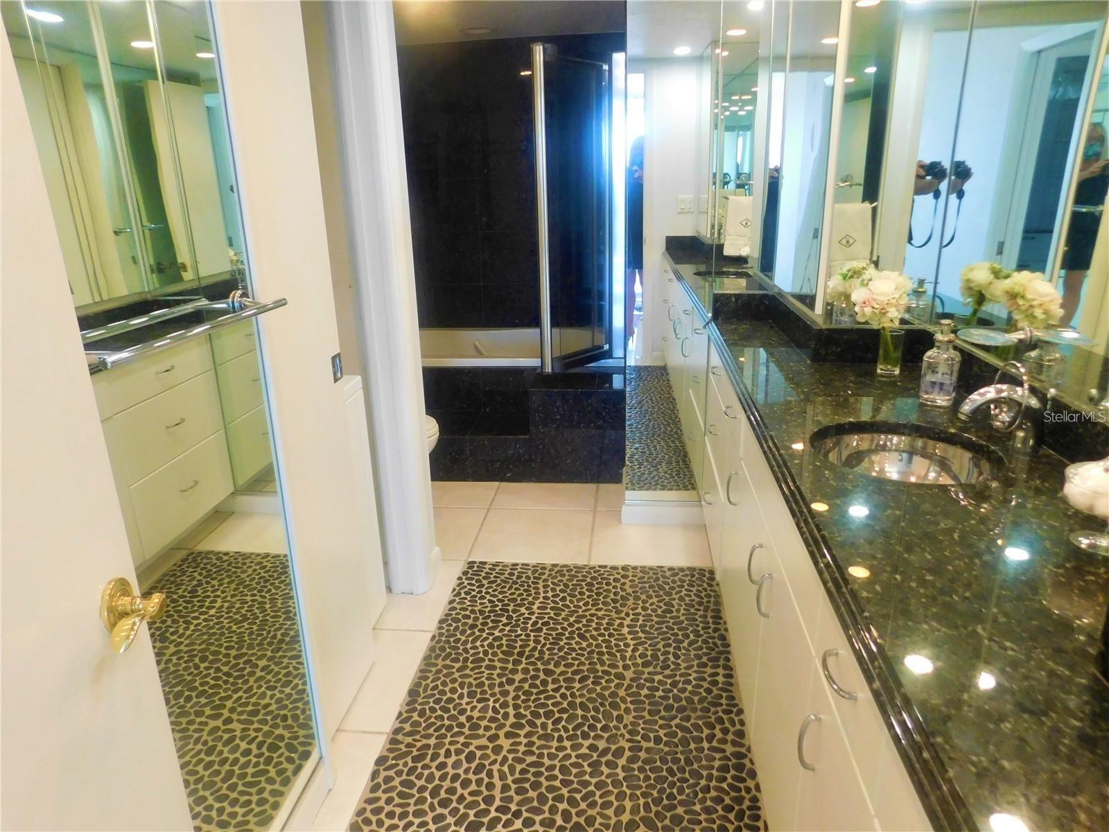 VALENCIA CONDO APTS - Residential Lease