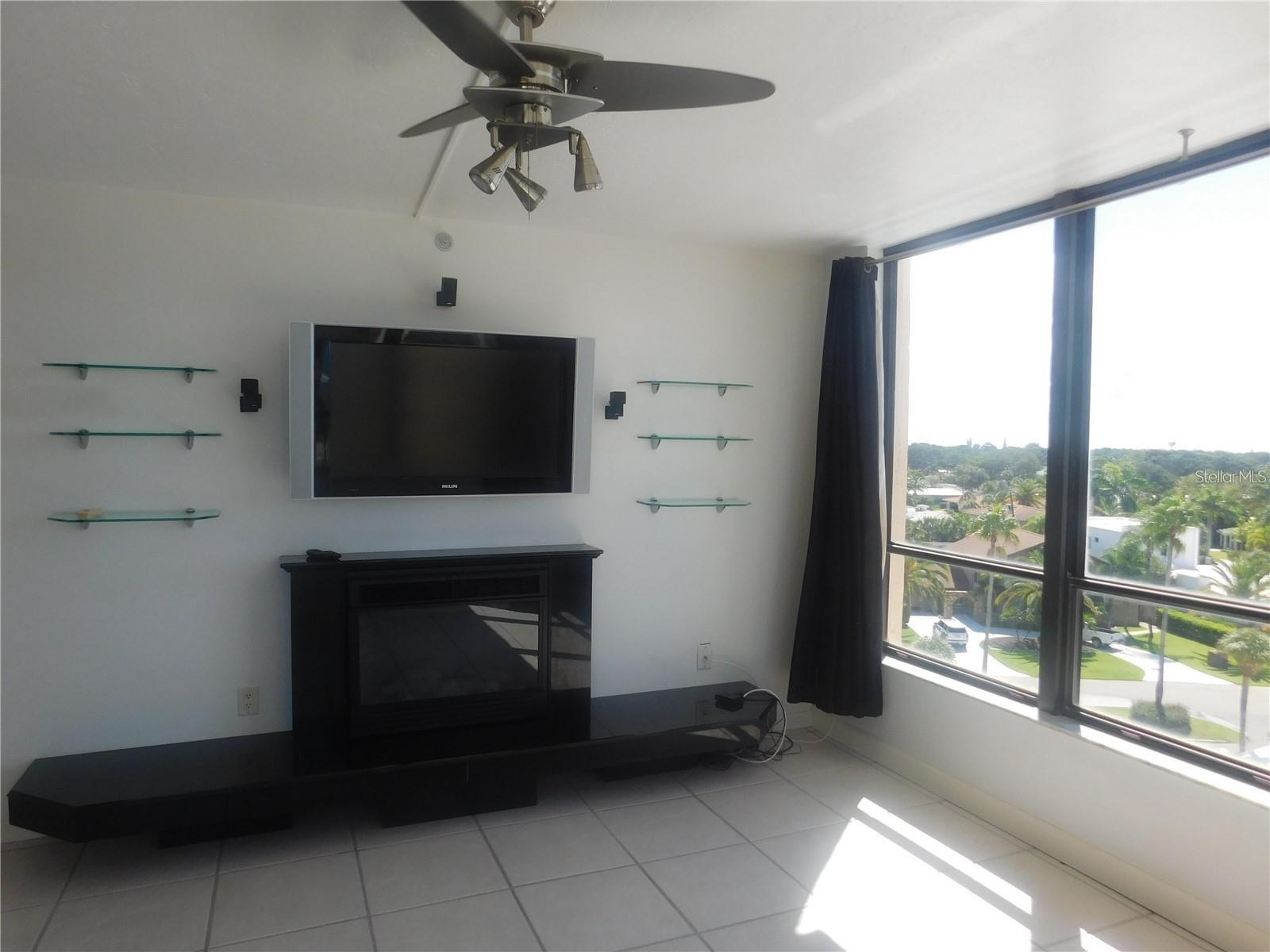 VALENCIA CONDO APTS - Residential Lease