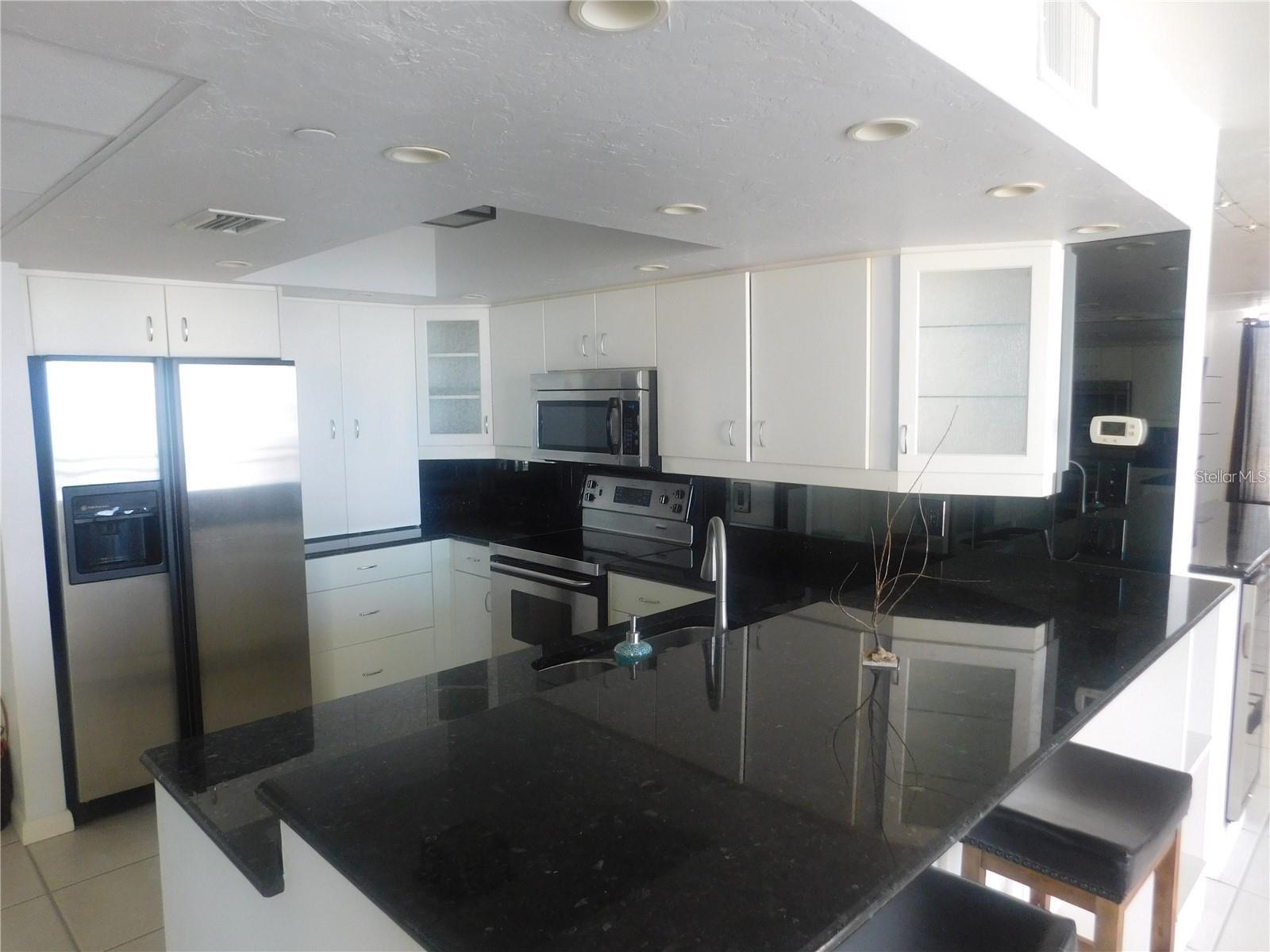 VALENCIA CONDO APTS - Residential Lease