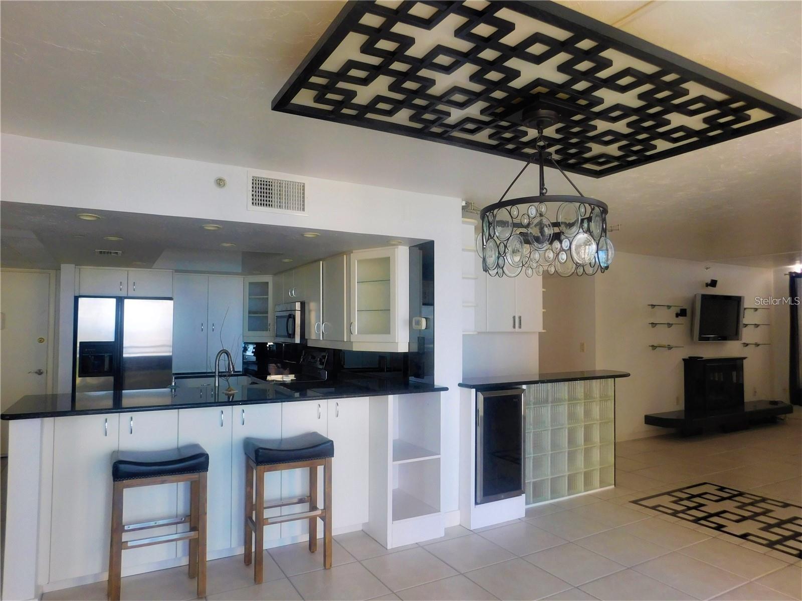 VALENCIA CONDO APTS - Residential Lease