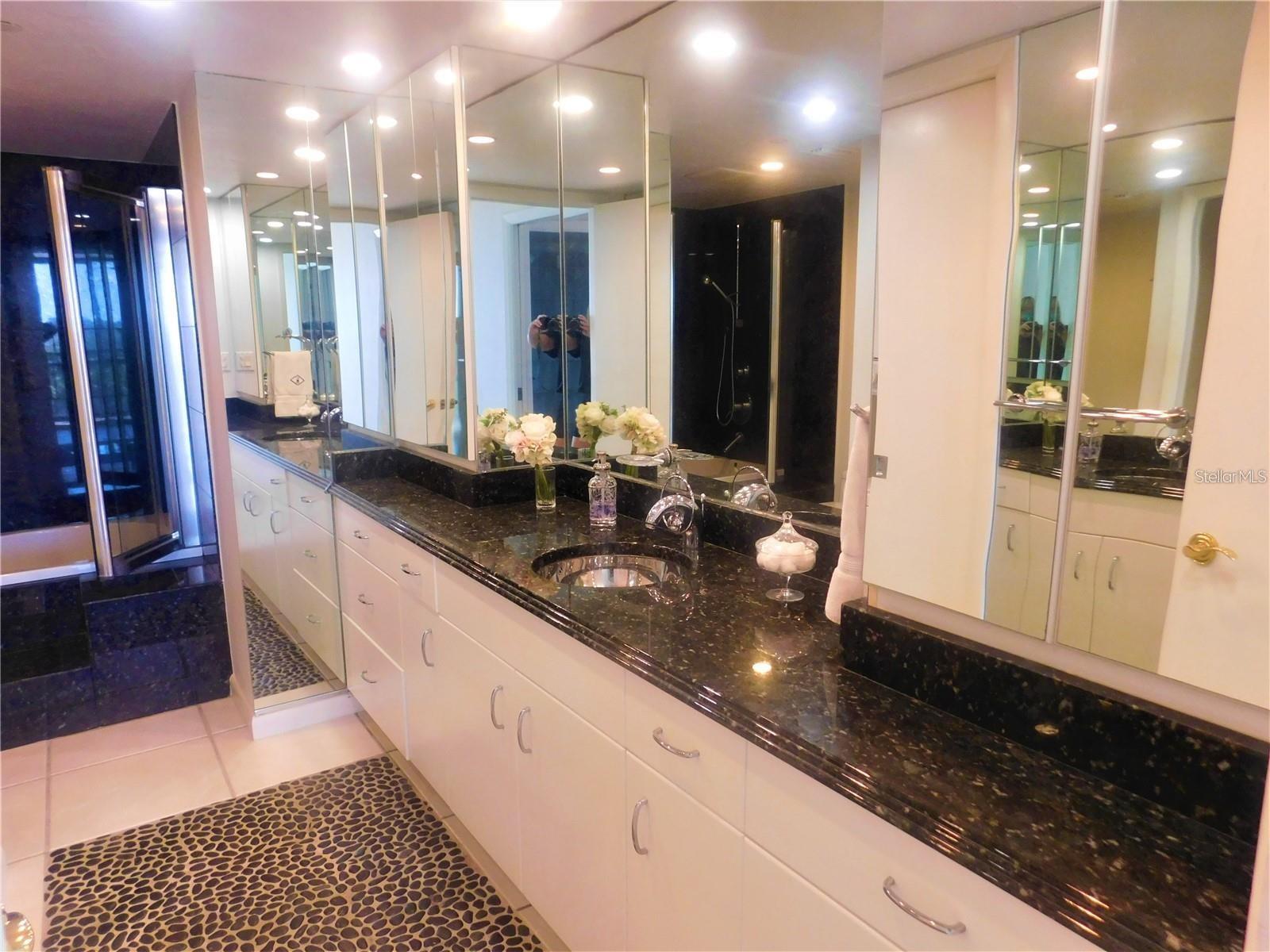 VALENCIA CONDO APTS - Residential Lease