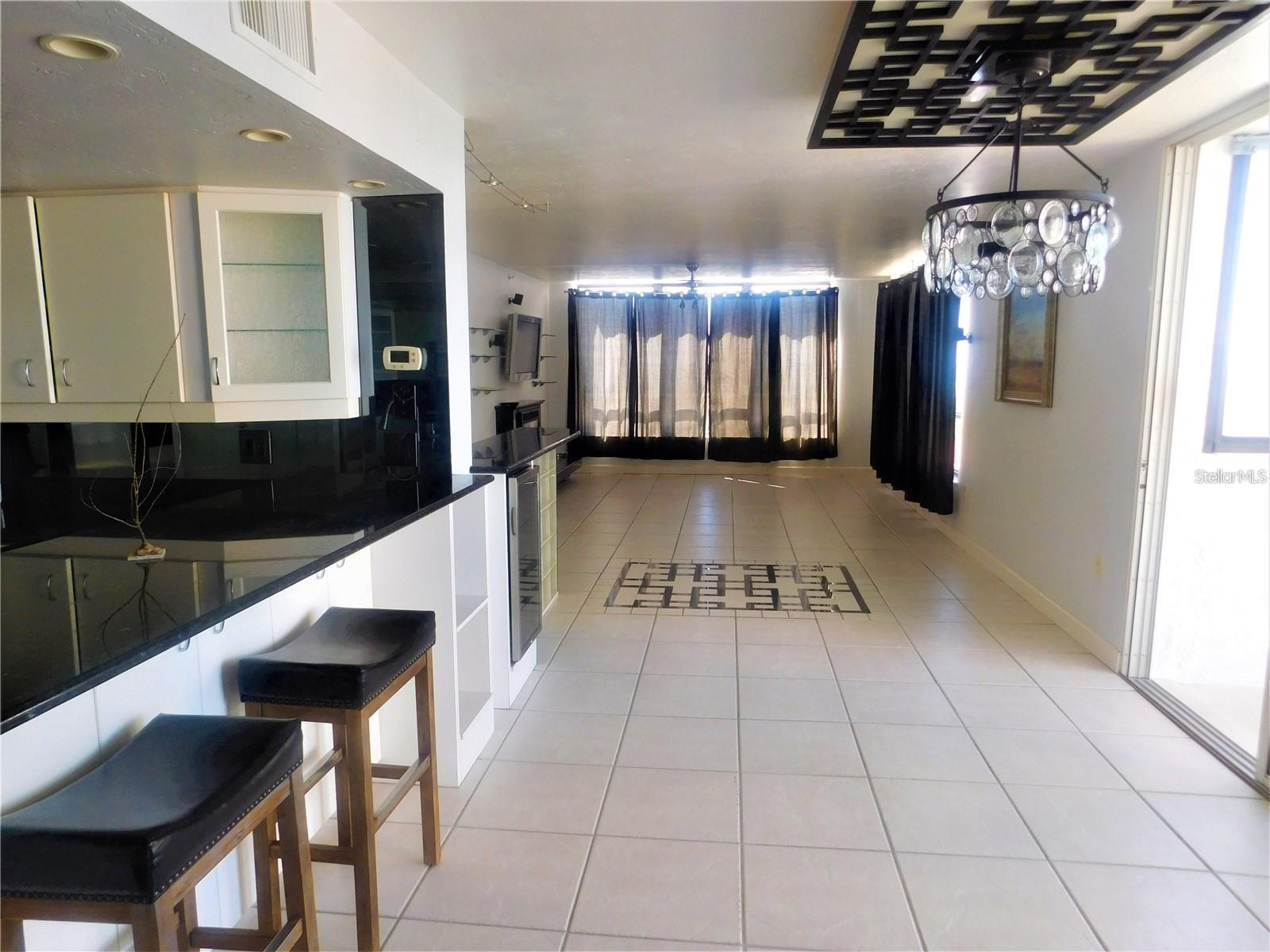 VALENCIA CONDO APTS - Residential Lease