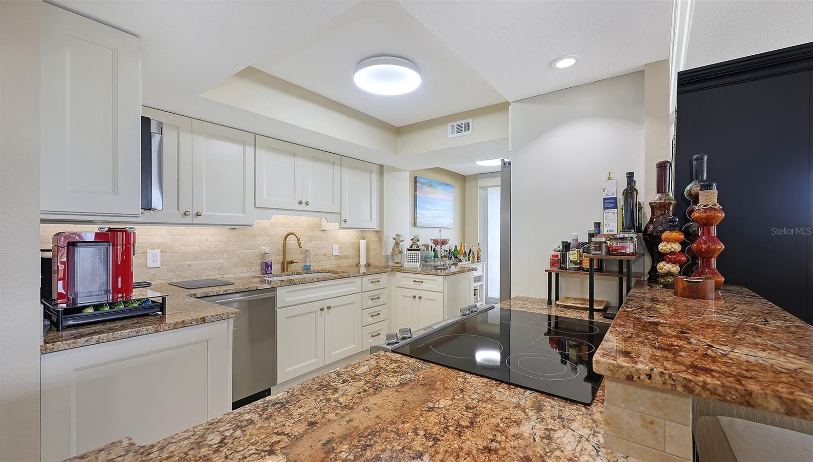 BEACHES OF LONGBOAT KEY PH-1 - Residential