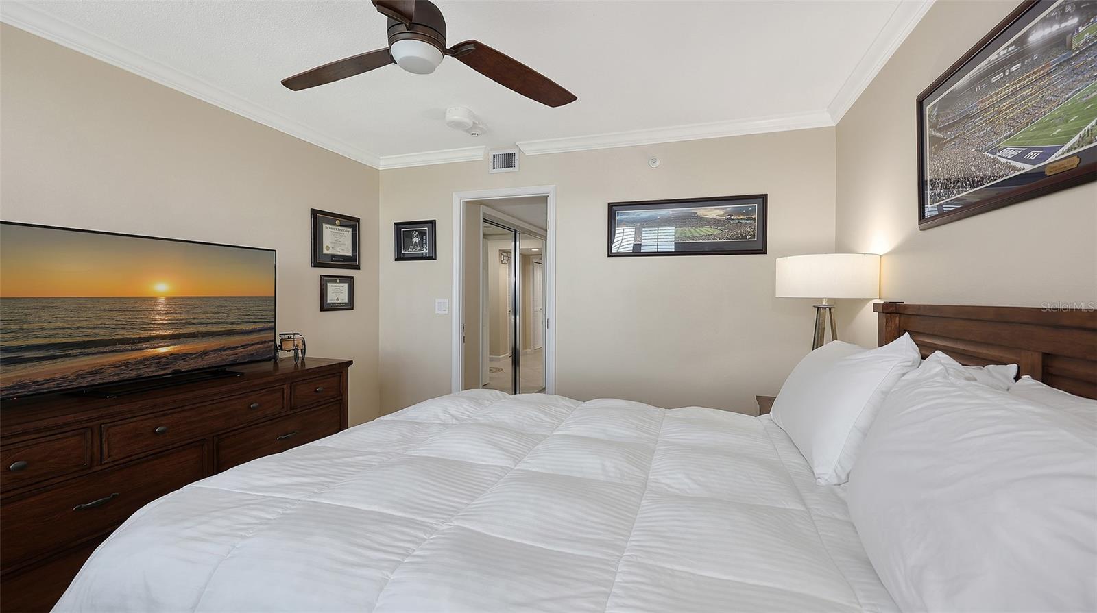 BEACHES OF LONGBOAT KEY PH-1 - Residential