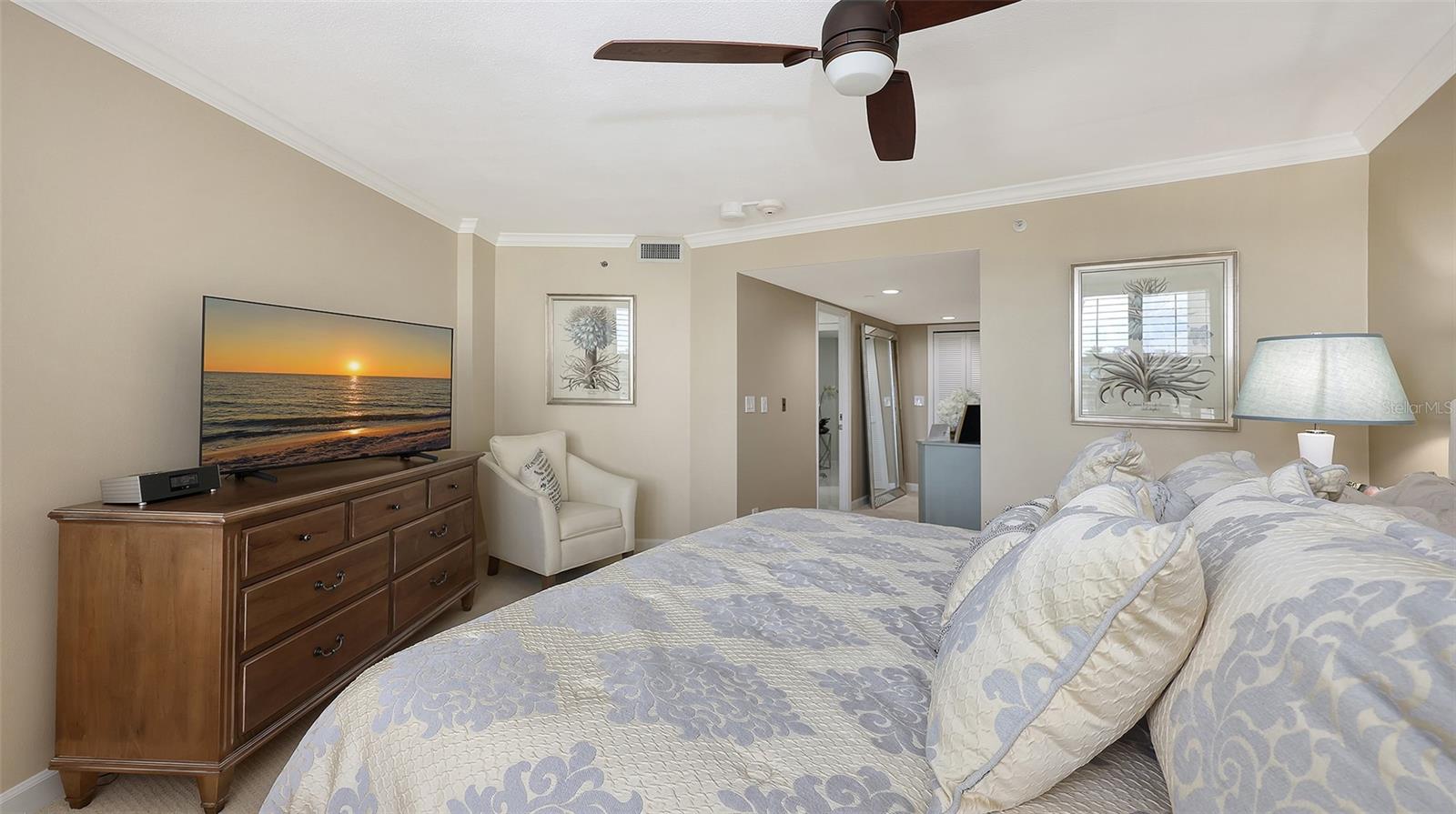 BEACHES OF LONGBOAT KEY PH-1 - Residential