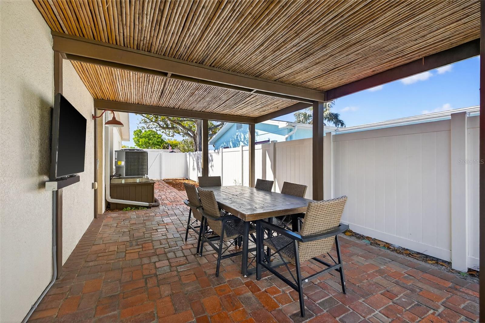 SNELL SHORES - Residential