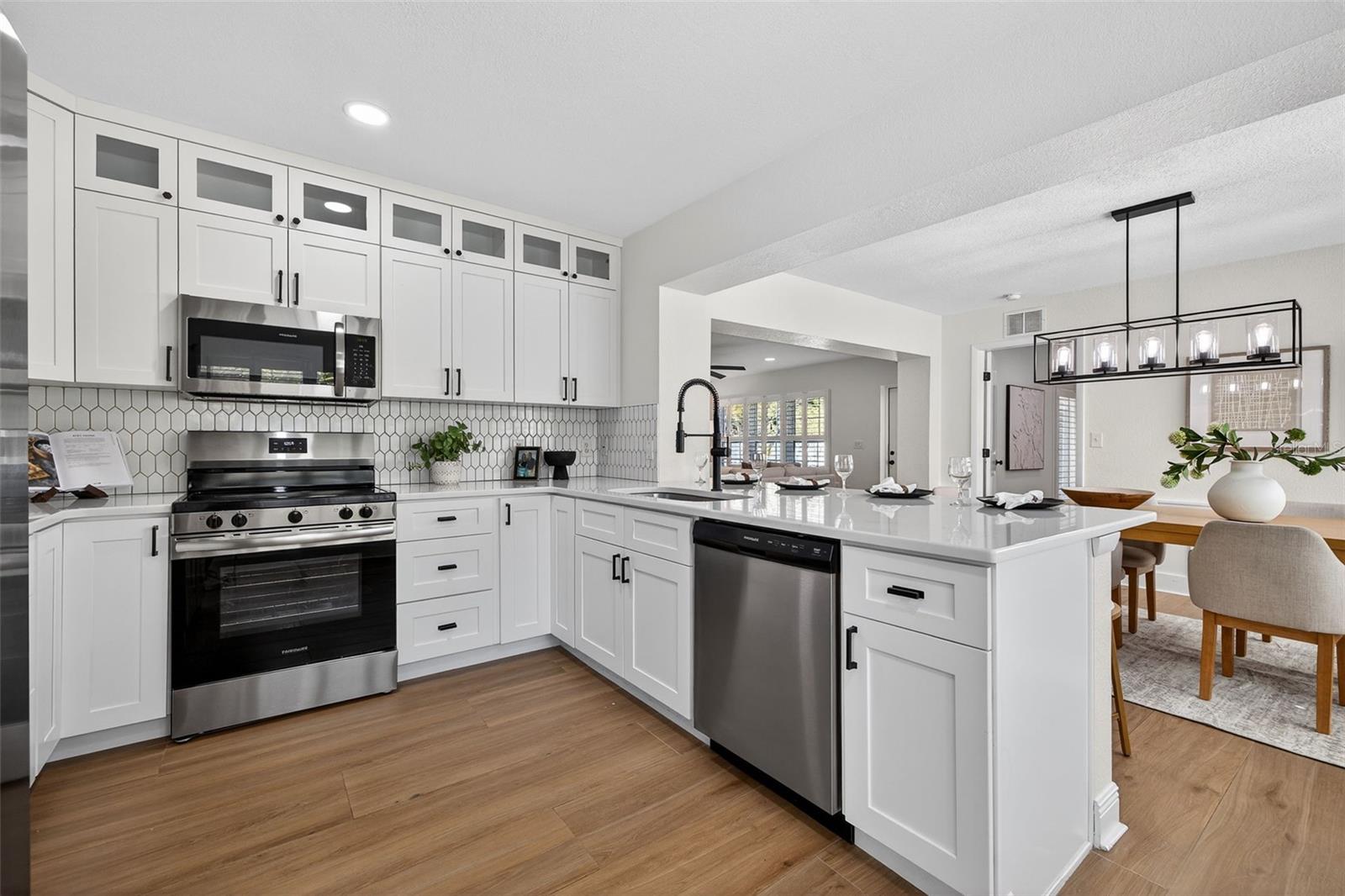 SNELL SHORES - Residential