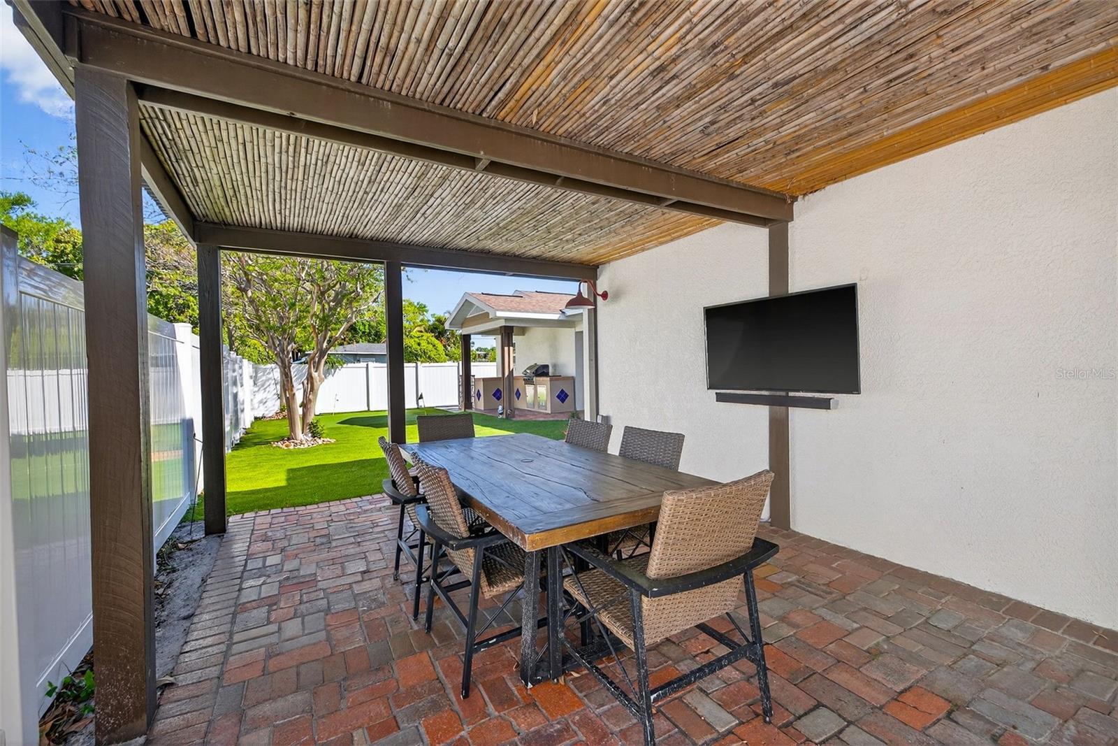 SNELL SHORES - Residential