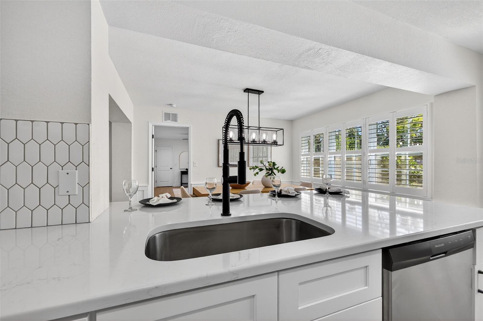 SNELL SHORES - Residential