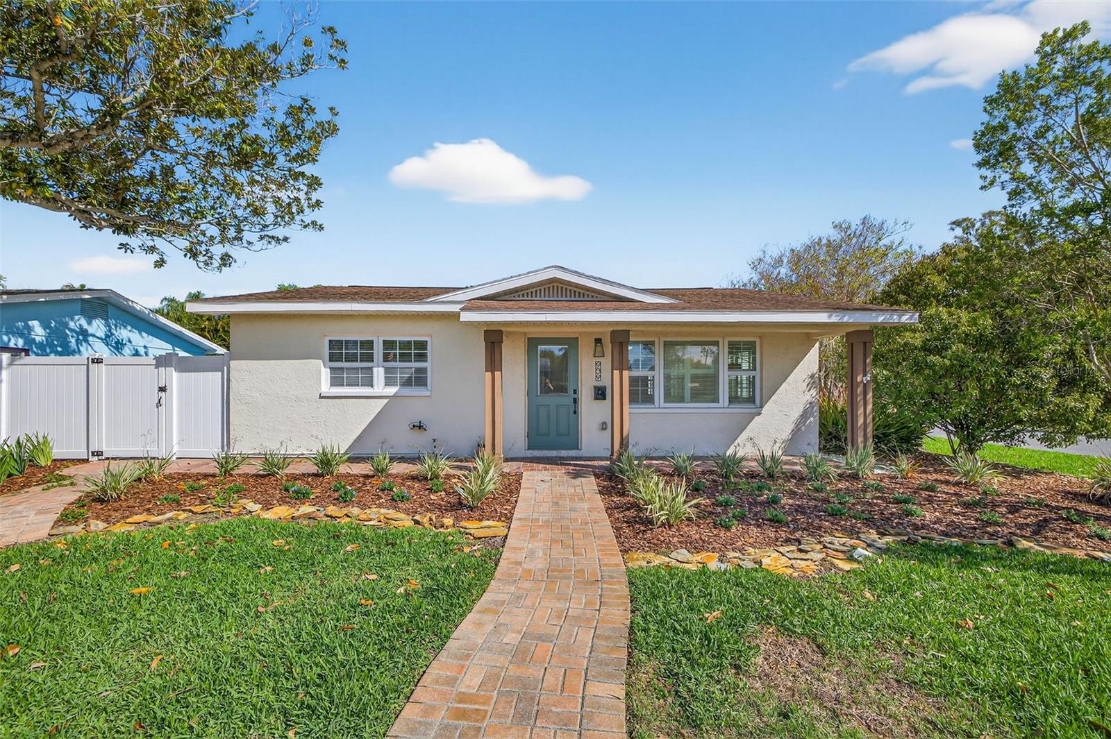 SNELL SHORES - Residential