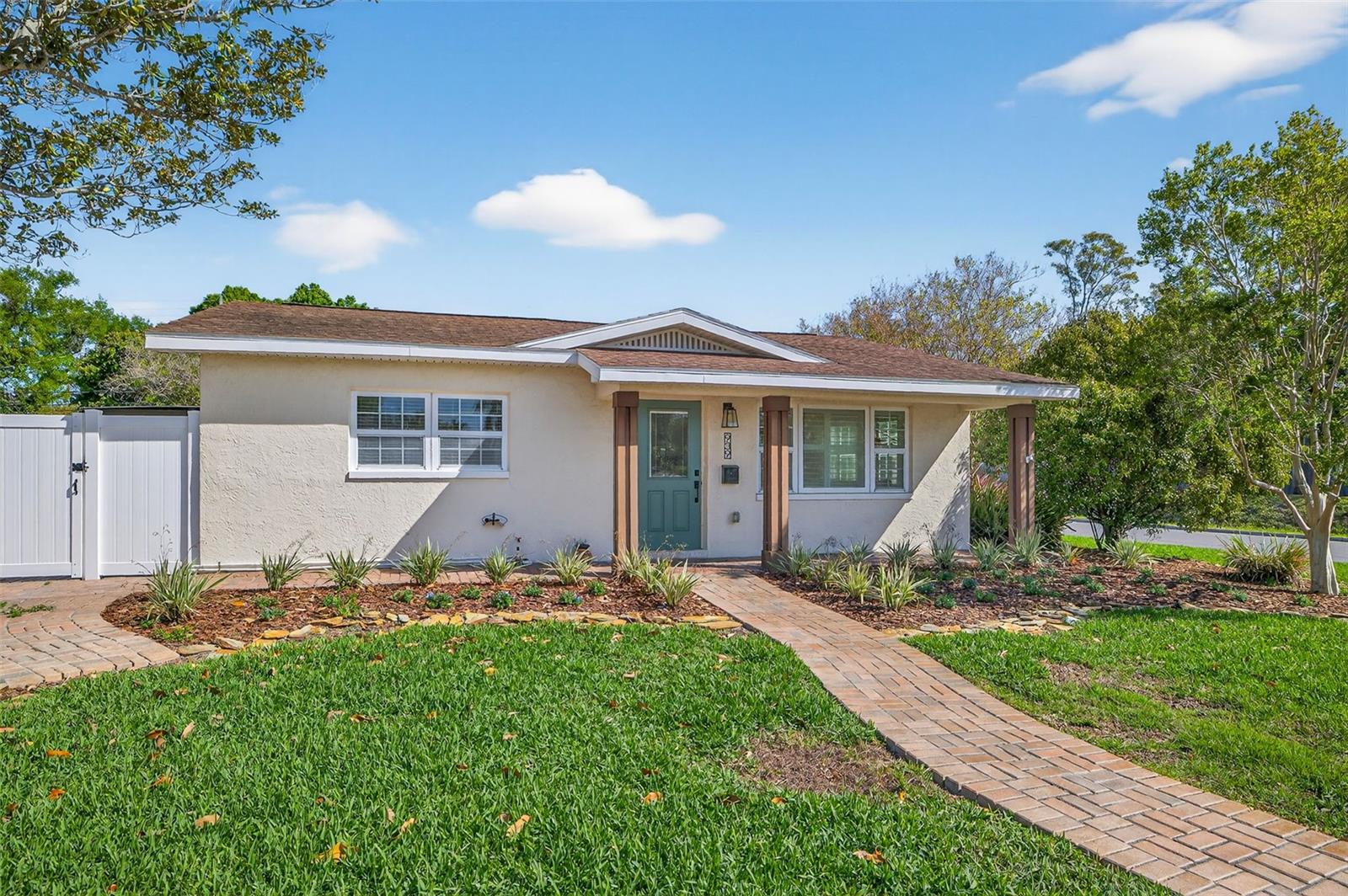 SNELL SHORES - Residential