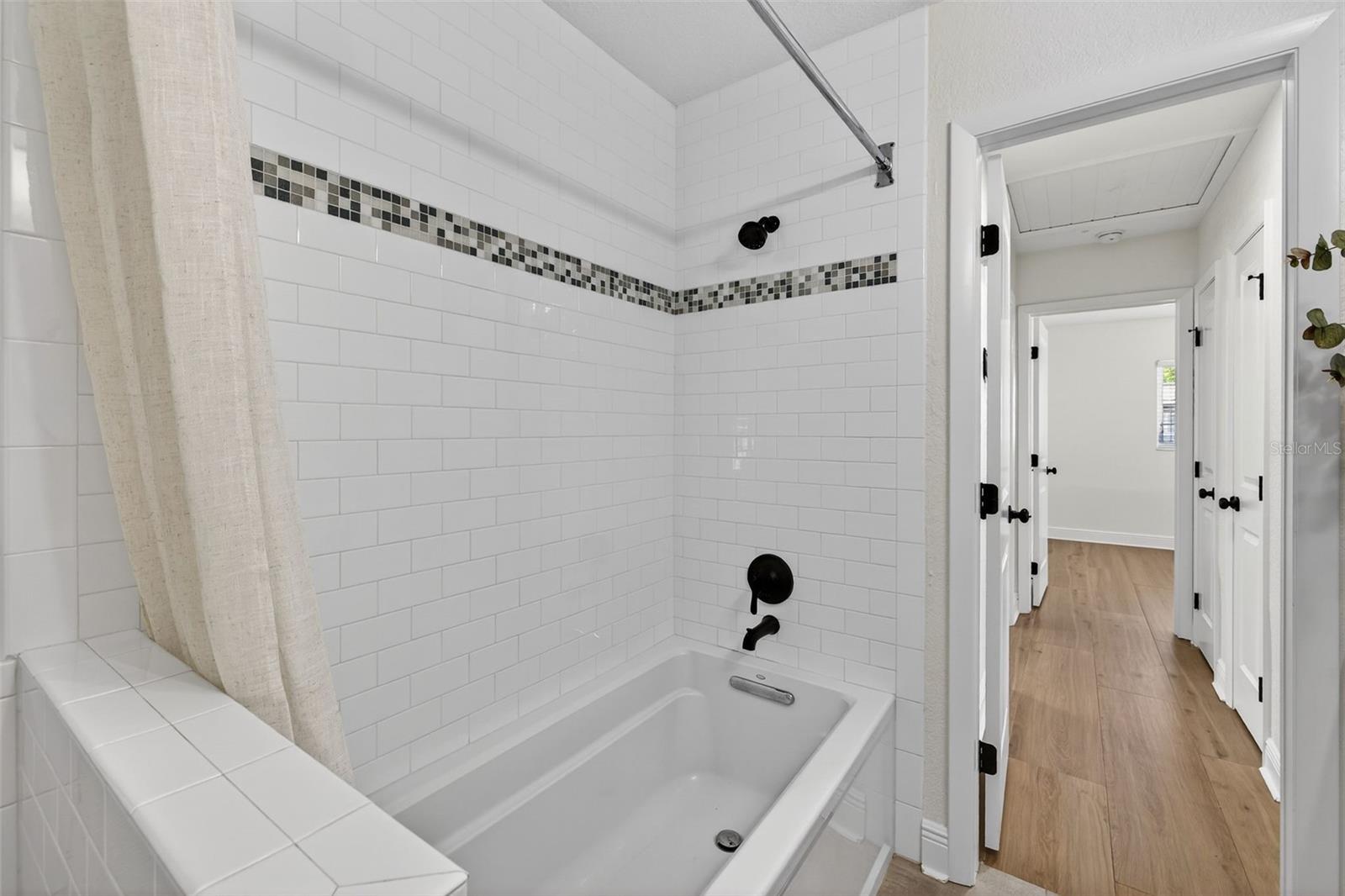 SNELL SHORES - Residential