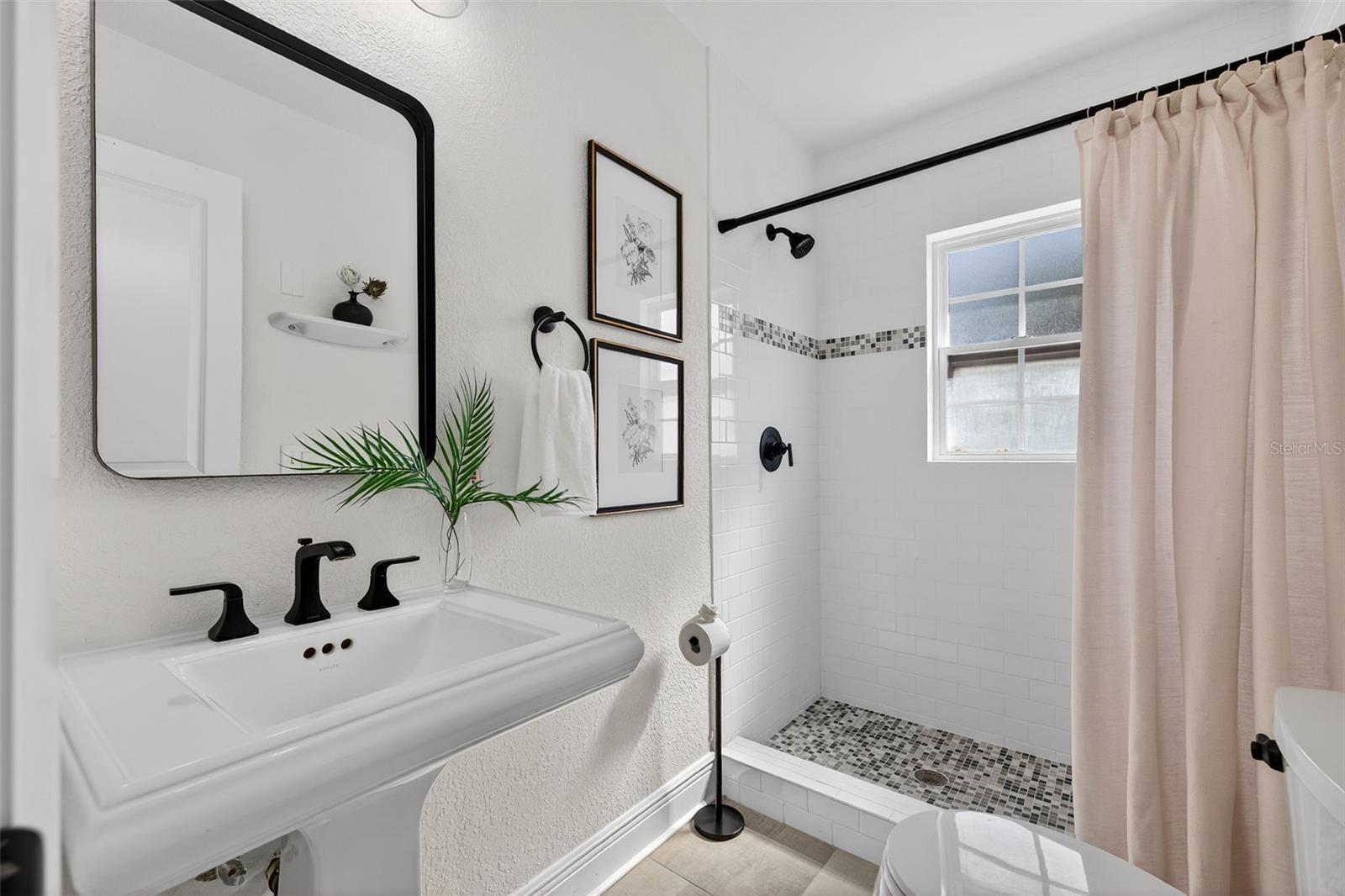 SNELL SHORES - Residential