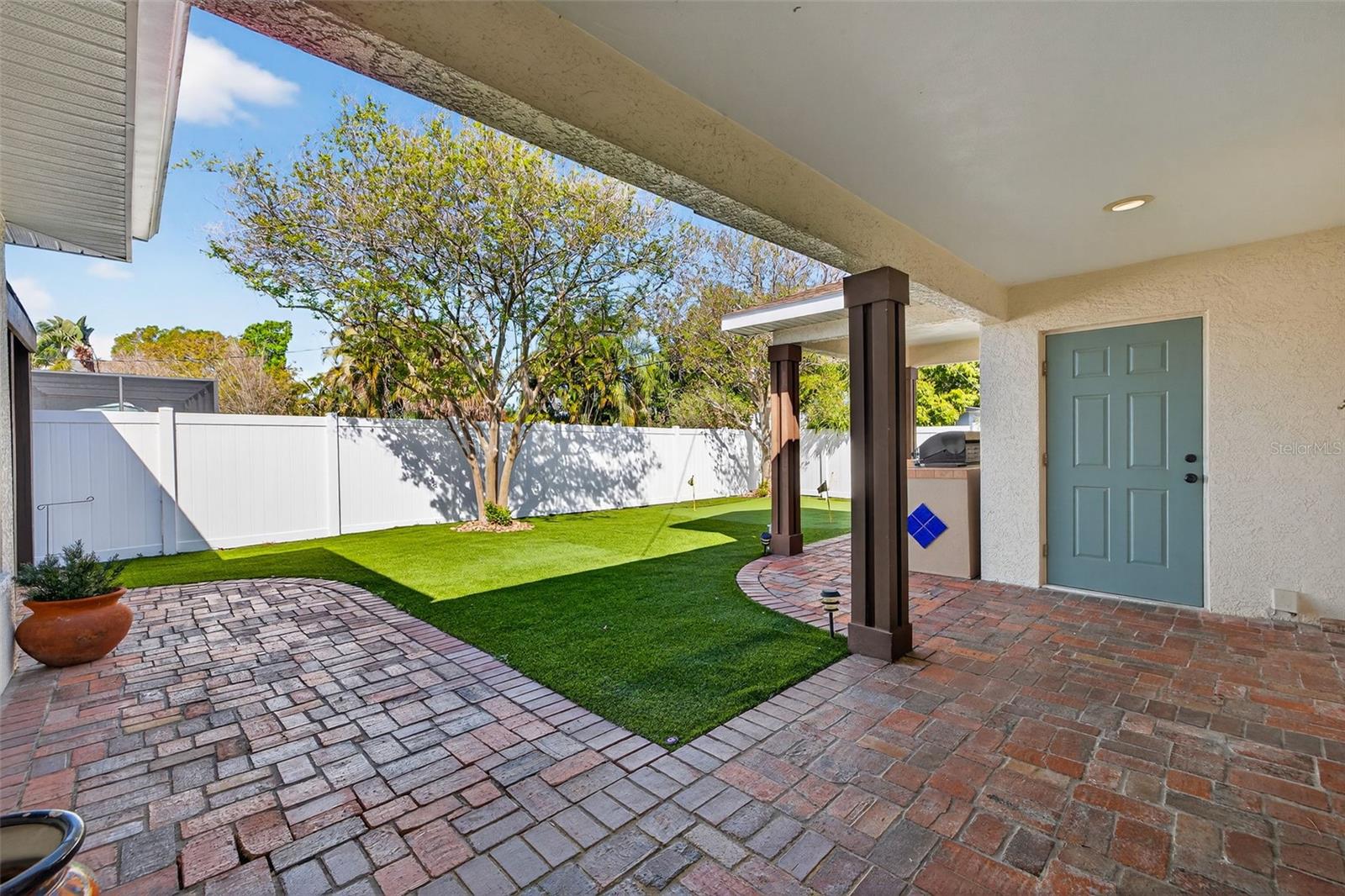 SNELL SHORES - Residential