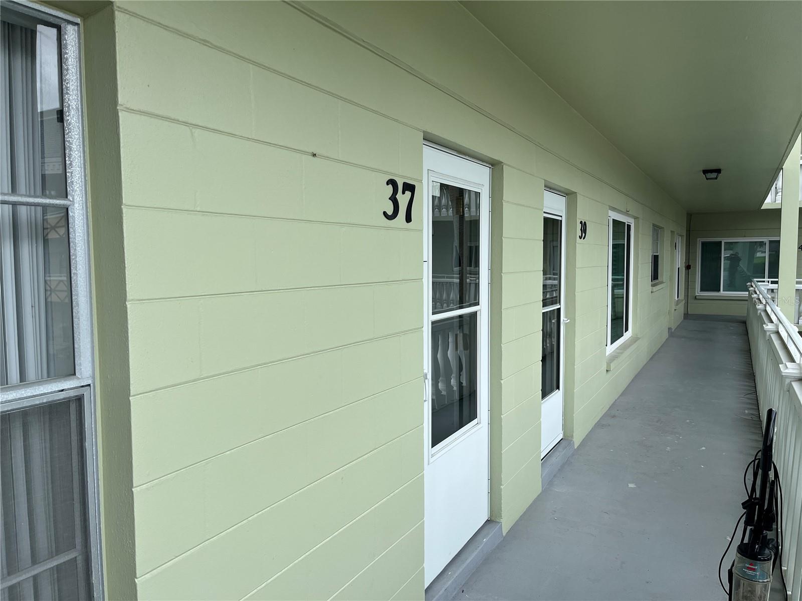2459 COLUMBIA DRIVE 37