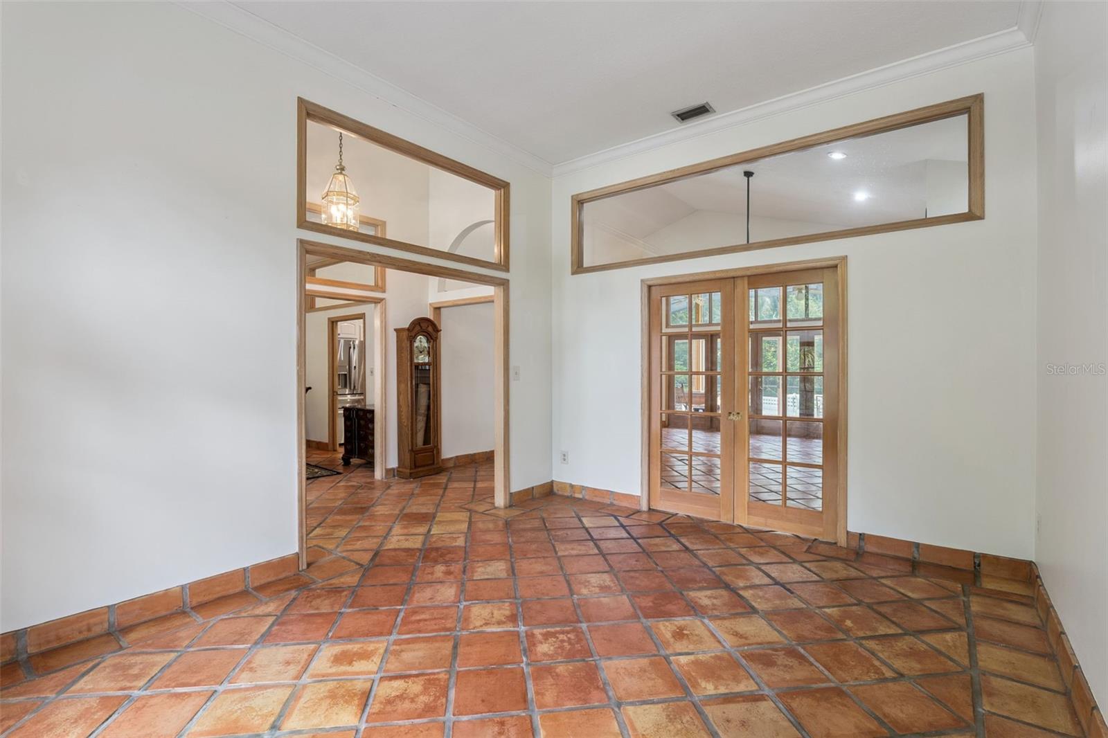 381 CREEKSTONE COURT