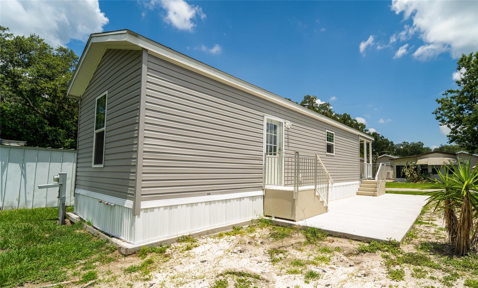 ZEPHYRHILLS COLONY CO - Residential Lease