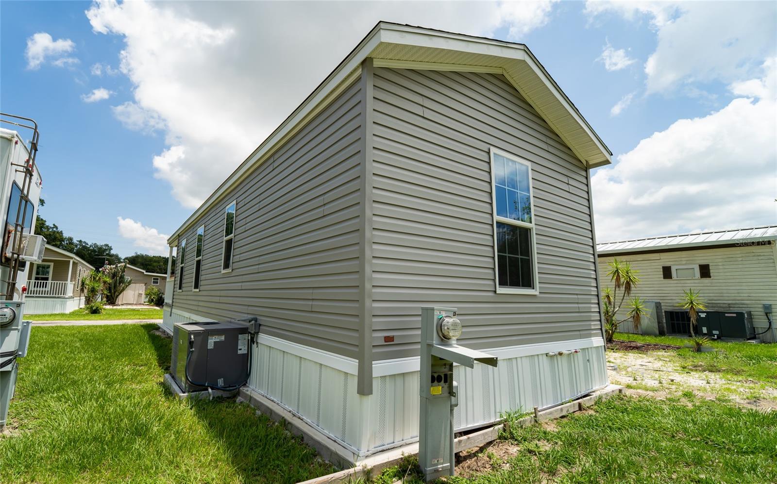 ZEPHYRHILLS COLONY CO - Residential Lease