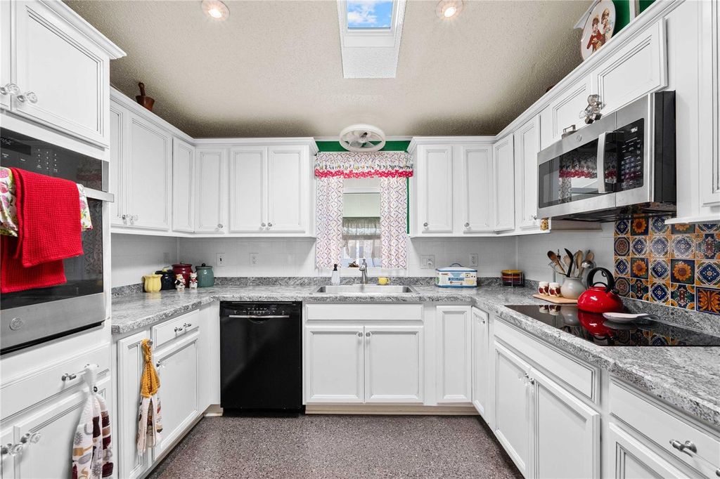 Photo of 5750 Pawnee Street, Zephyrhills, FL 33542 (MLS # TB8458677)