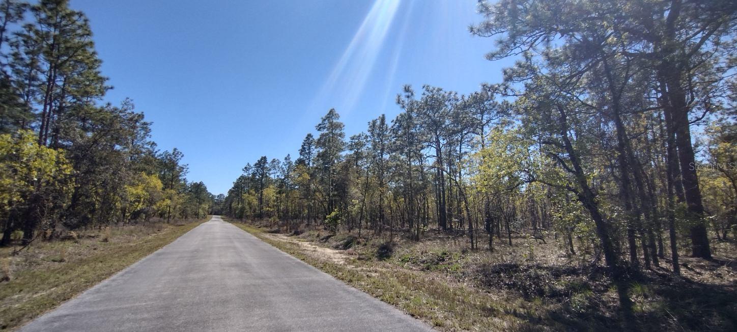 RAINBOW LAKES ESTATE - Land