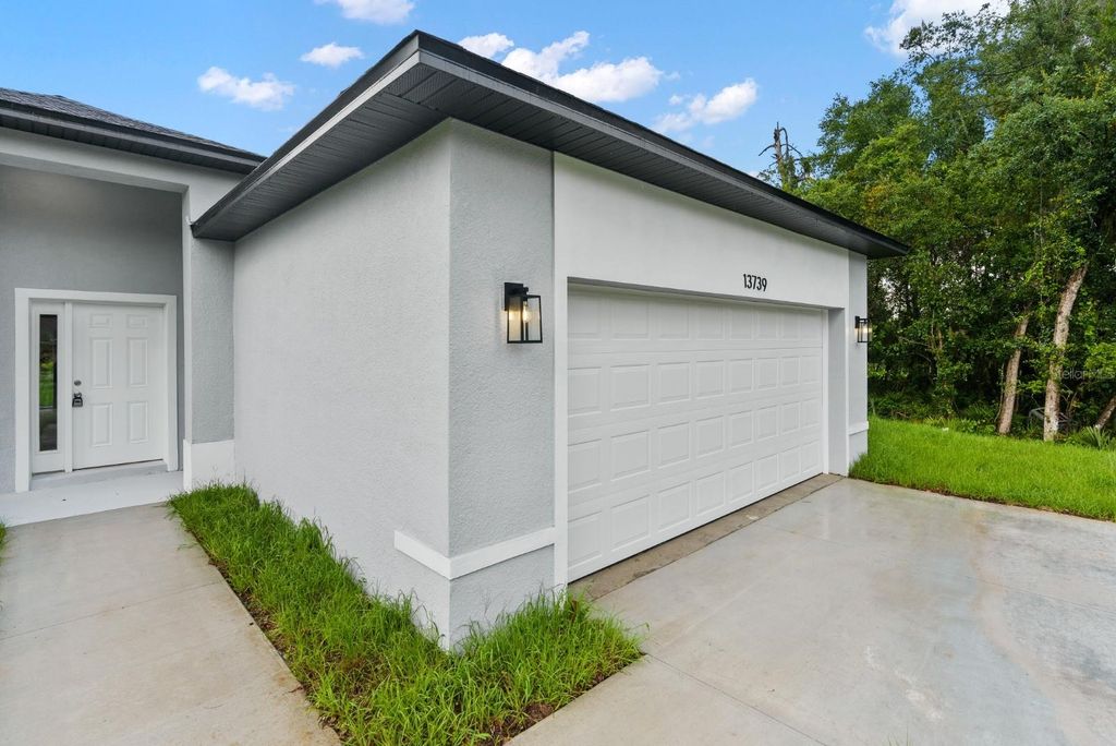 Photo of 2642 Magnolia Circle, Lake Wales, FL 33898 (MLS # O6376489)