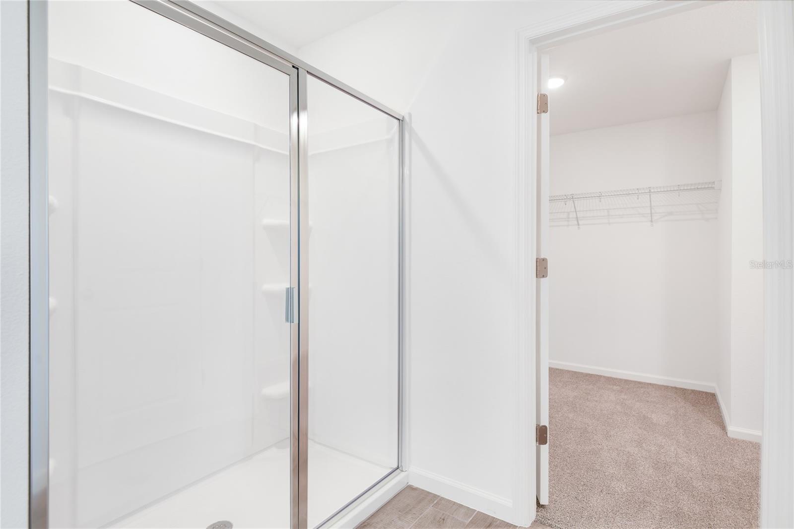 SEASONS AT SHORES OF LAKE DELL - Residential