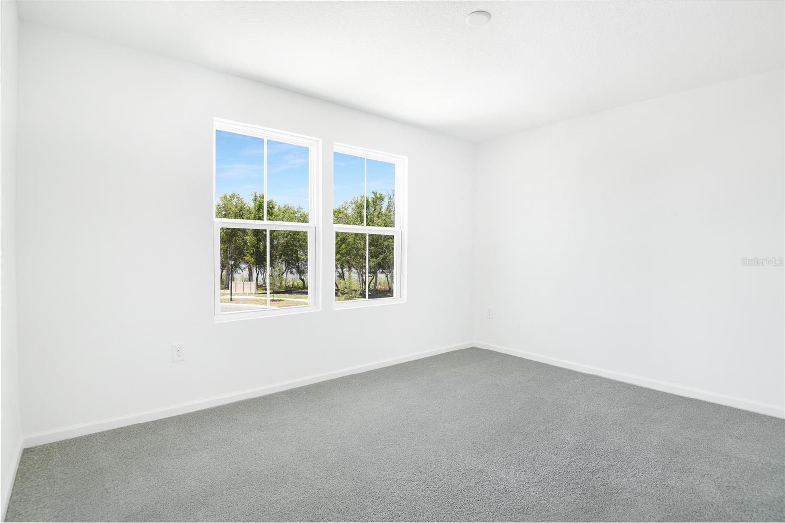 SEASONS AT SHORES OF LAKE DELL - Residential