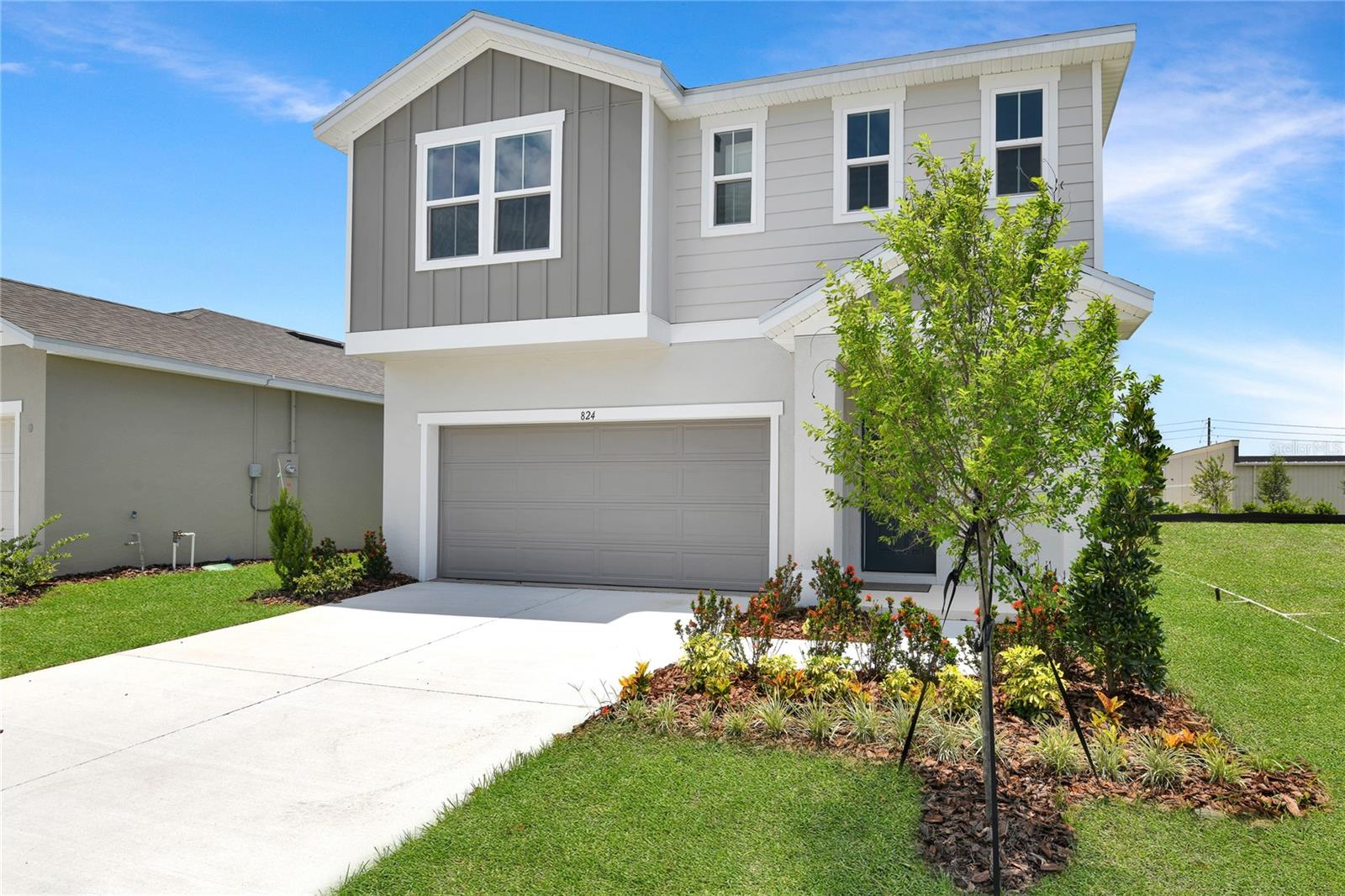 SEASONS AT SHORES OF LAKE DELL - Residential