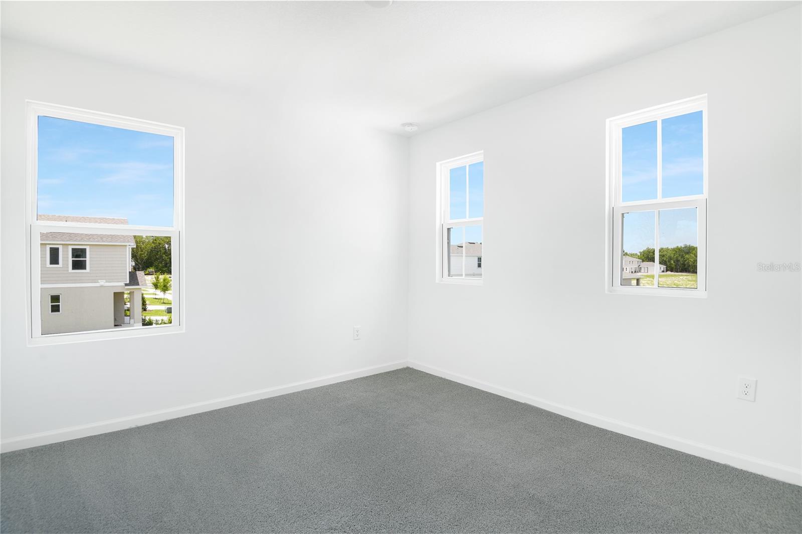 SEASONS AT SHORES OF LAKE DELL - Residential