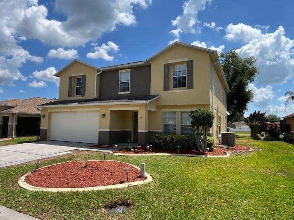 Photo of 7411 Hunters Greene Circle, Lakeland, FL 33810 (MLS # L4959849)
