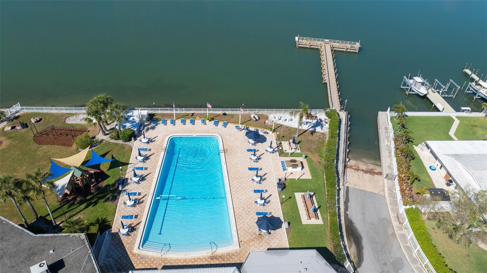 IMPERIAL POINT CONDO - Residential